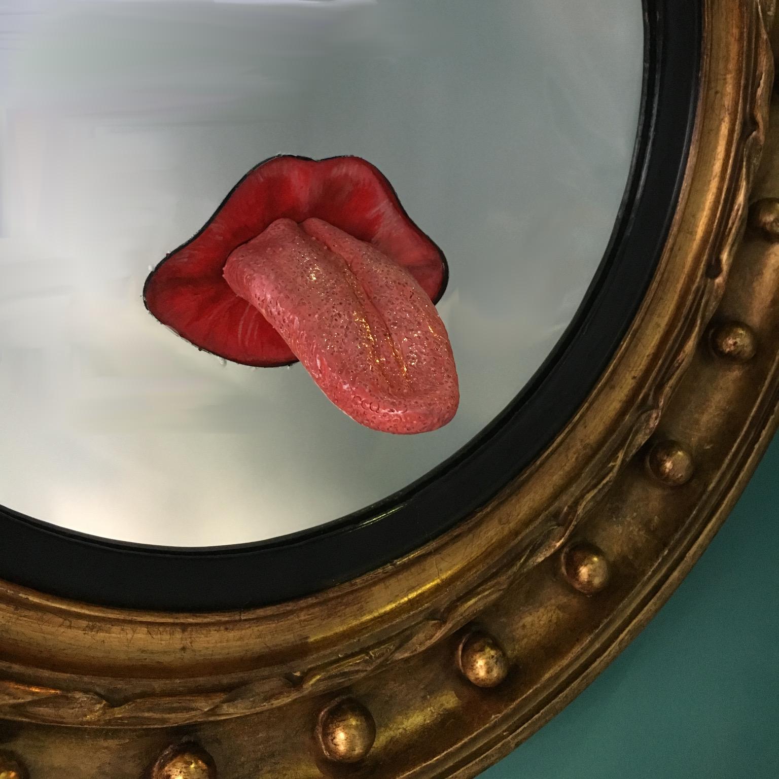 Italian Contemporary One-of-a-kind Giltwood Mirror with Tongue and Lips Sculpture For Sale
