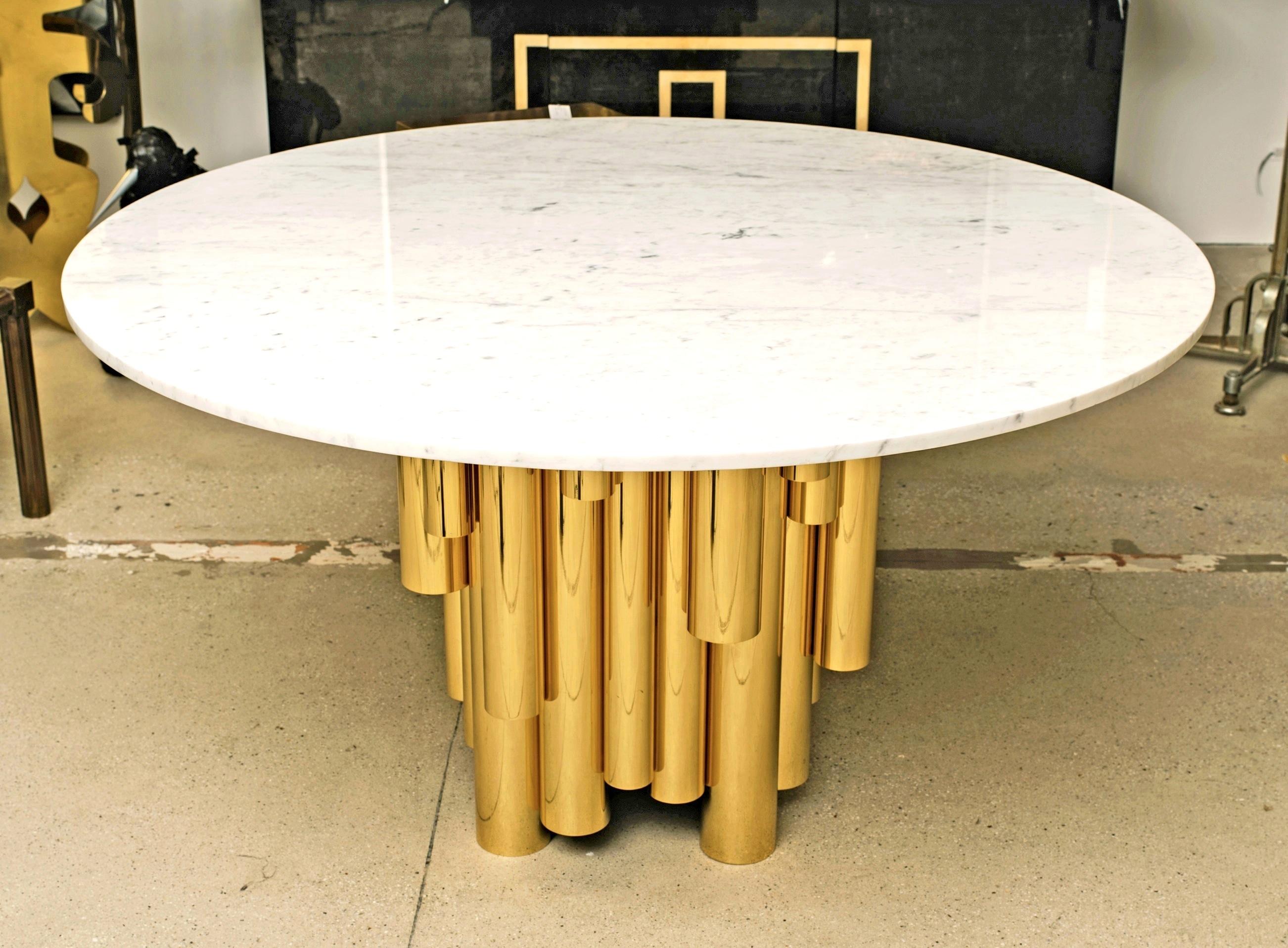 Polished Contemporary Round Marble-Top Table with Brass Tubular Base For Sale