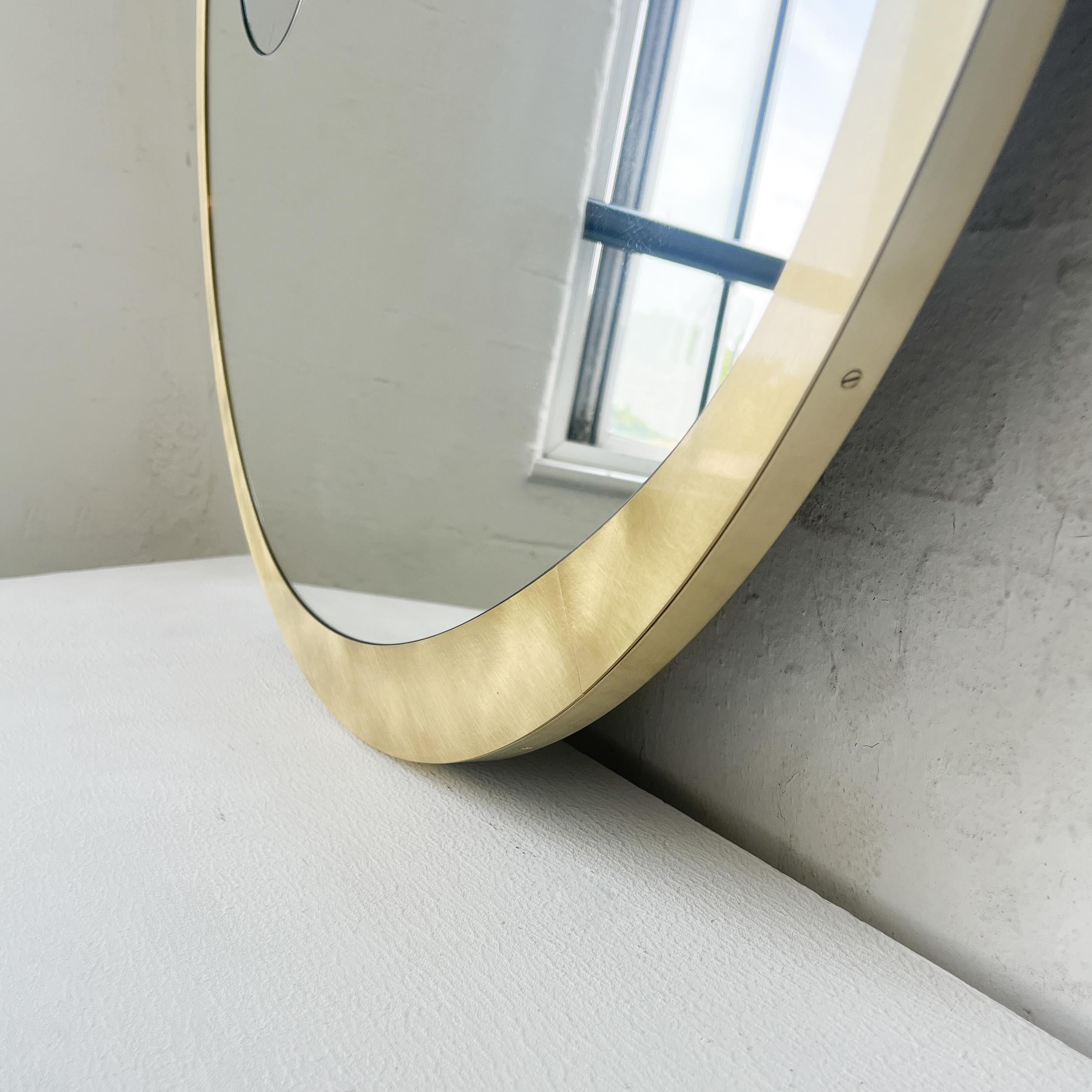 Contemporary Round Mirror w Integrated Magnifying Mirror Decorative Brass Frame For Sale 1