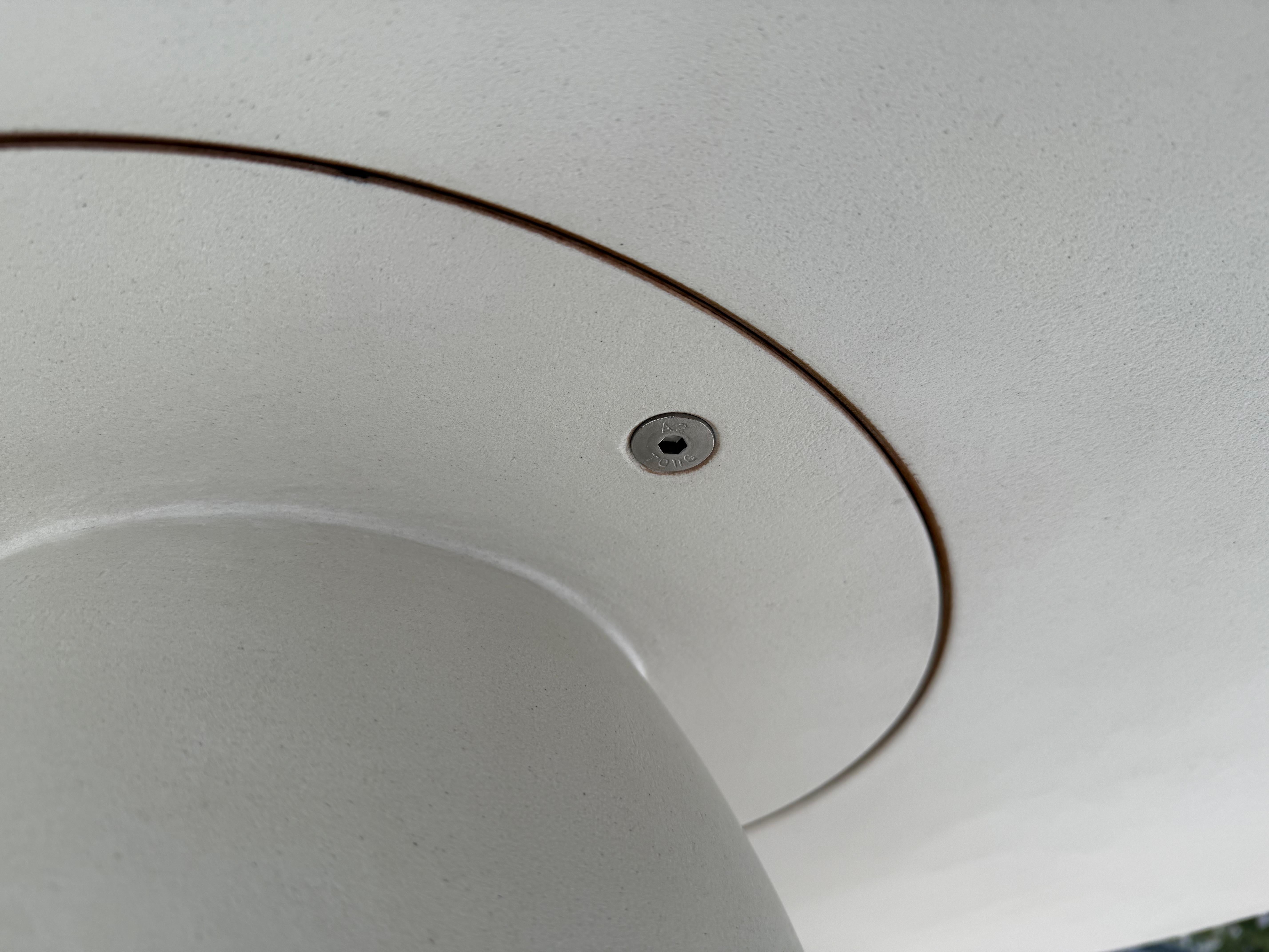 Contemporary Round Natural Plaster 