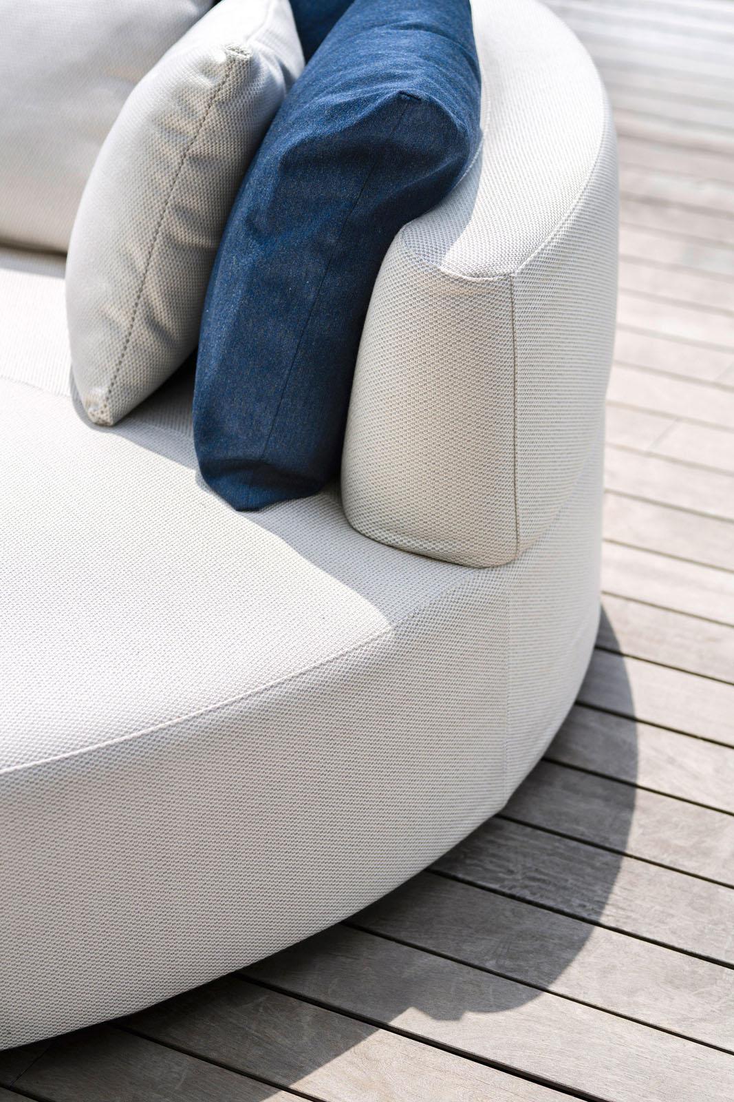 outdoor daybed cushion