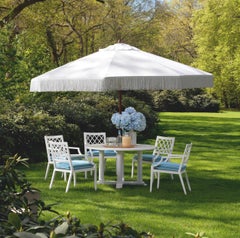 Contemporary Round Outdoor Dining Table in White Aluminium and Stainless Steel