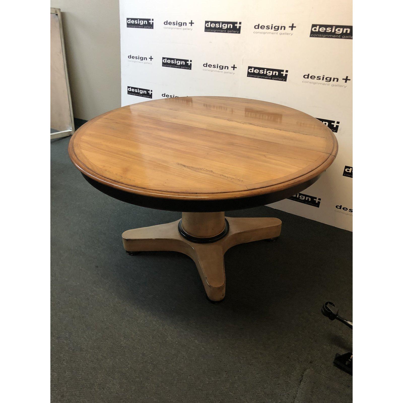 Contemporary Round Pedestal Dining Table In Good Condition For Sale In San Francisco, CA