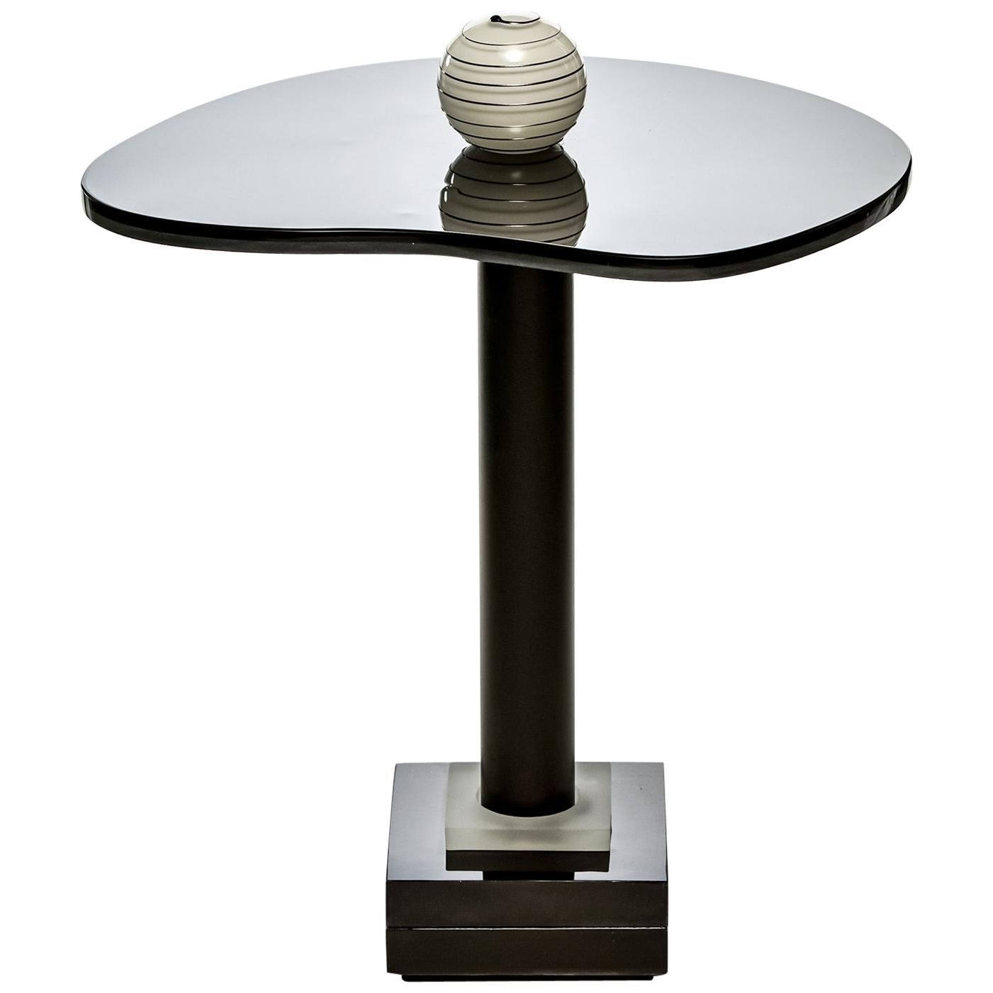 Contemporary Round Side and Coffee Tables Murano Glass Black and White 1