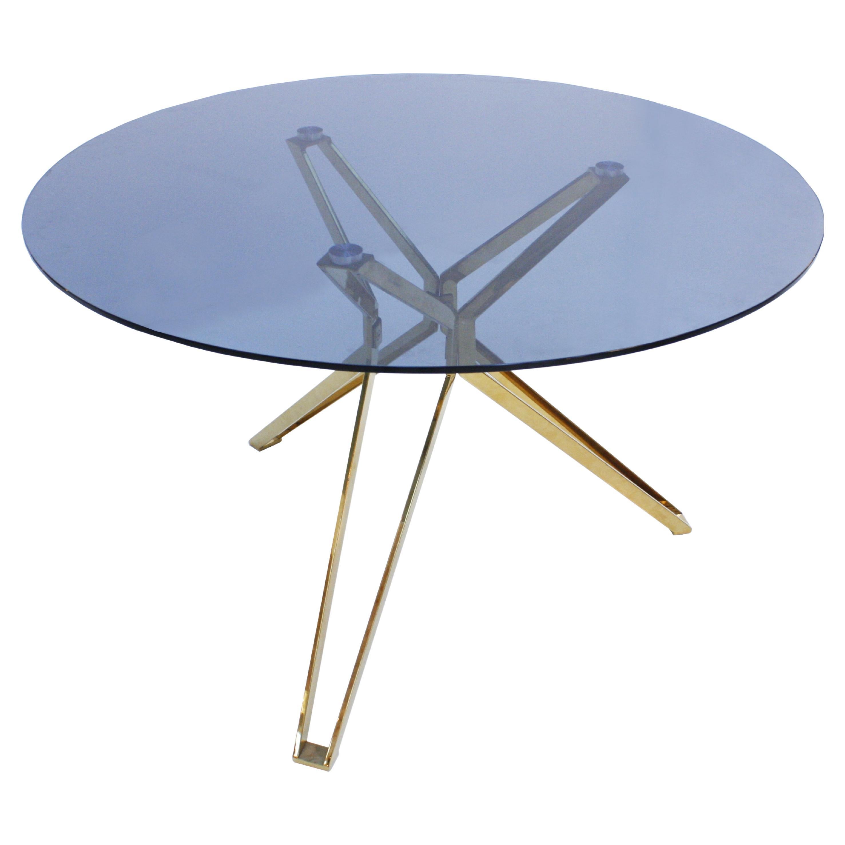 Contemporary Round Smoked Glass and Brass Sculptural Dining Table, Frankreich im Angebot