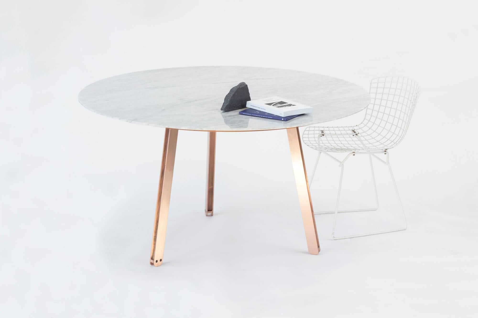 Contemporary Round Table, Carrara Marble & Copper-Plated Steel, Designed by LCMX For Sale 1