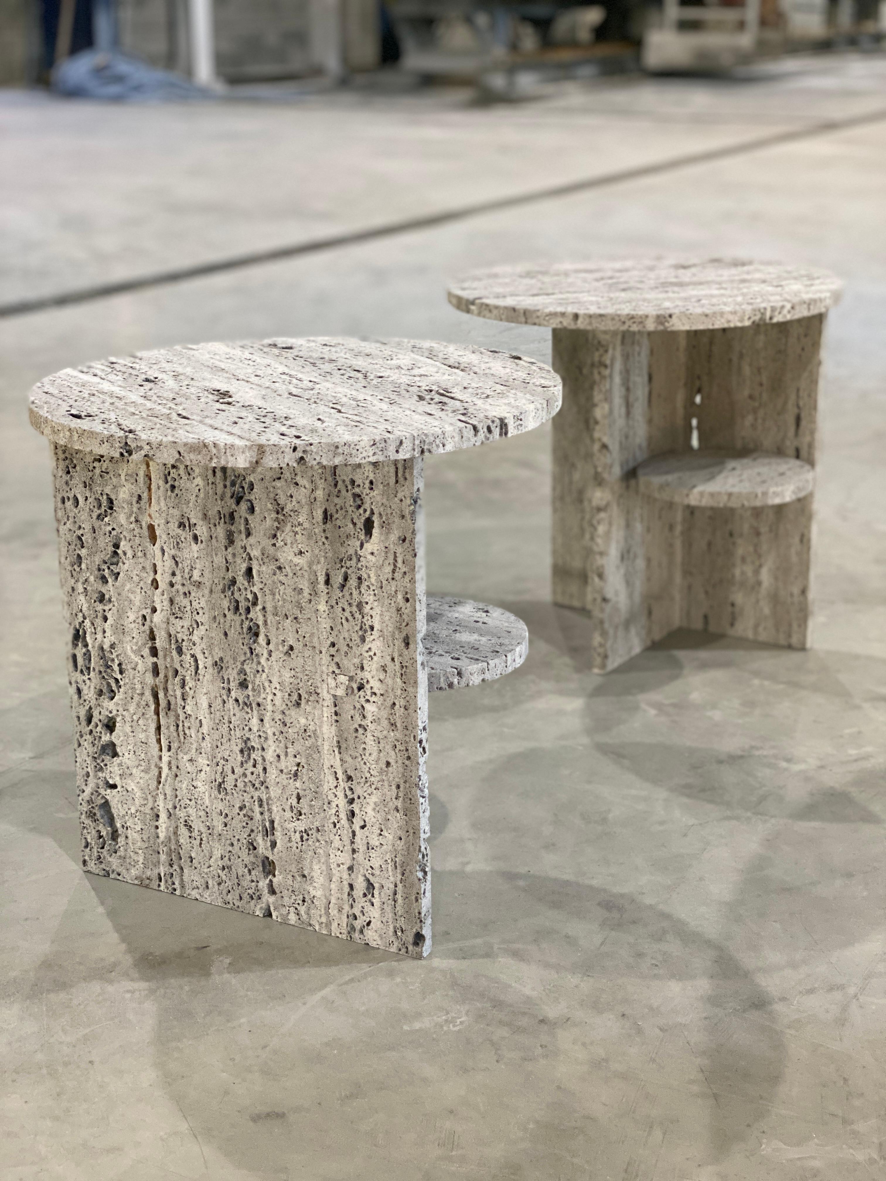 Other Contemporary refined round side table, travertine, Belgian design For Sale