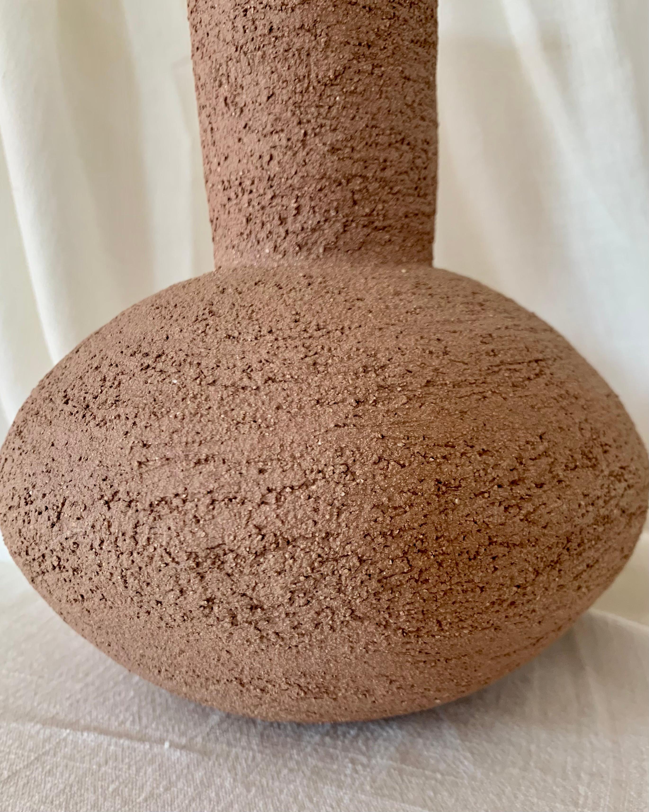 Brutalist Contemporary Ruby Bell Ceramics Toasted Almond Round Bottom Vase with Tall Neck For Sale