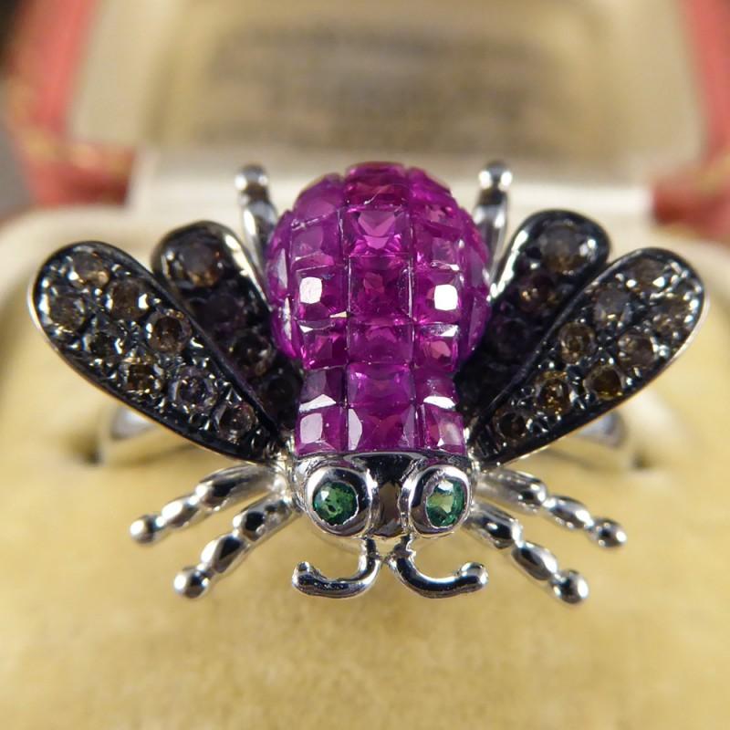 Contemporary Ruby Diamond and Emerald Set Bee Ring in 18ct White Gold 2