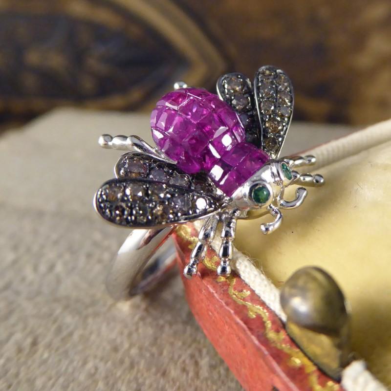 Contemporary Ruby Diamond and Emerald Set Bee Ring in 18ct White Gold 3