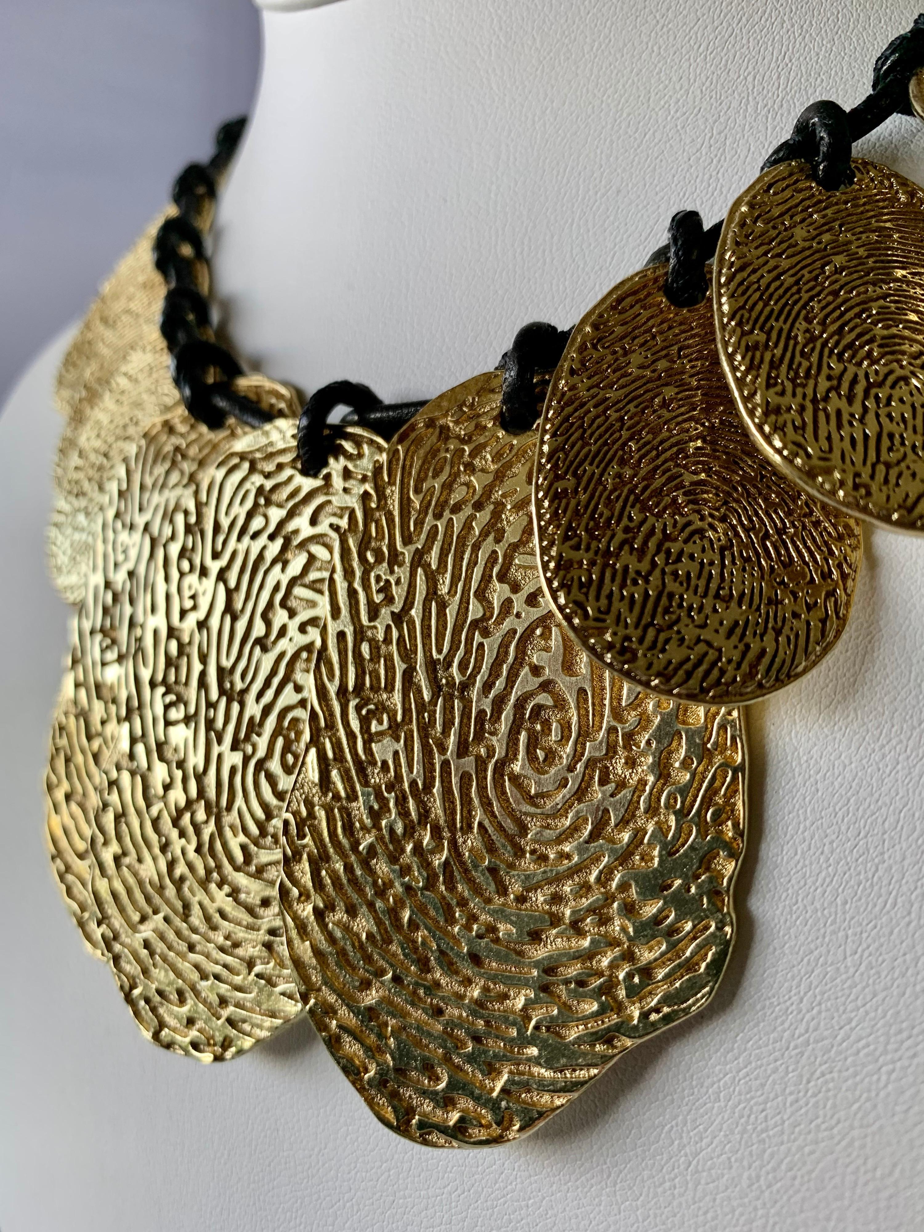 Contemporary Runway Yves Saint Laurent Gold Fingerprint Statement Necklace  In Excellent Condition In Palm Springs, CA