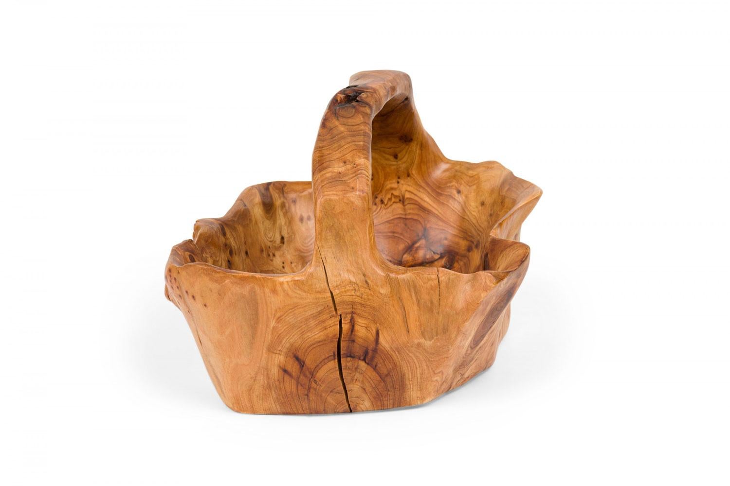 Rustikaler, organischer Korb aus Olivenholz (amerikanisch) im Angebot