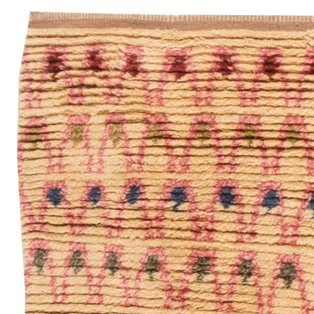 Zeitgenössischer Rya Regenbogen-Handgefertigter Wollteppich von Doris Leslie Blau (Indisch) im Angebot