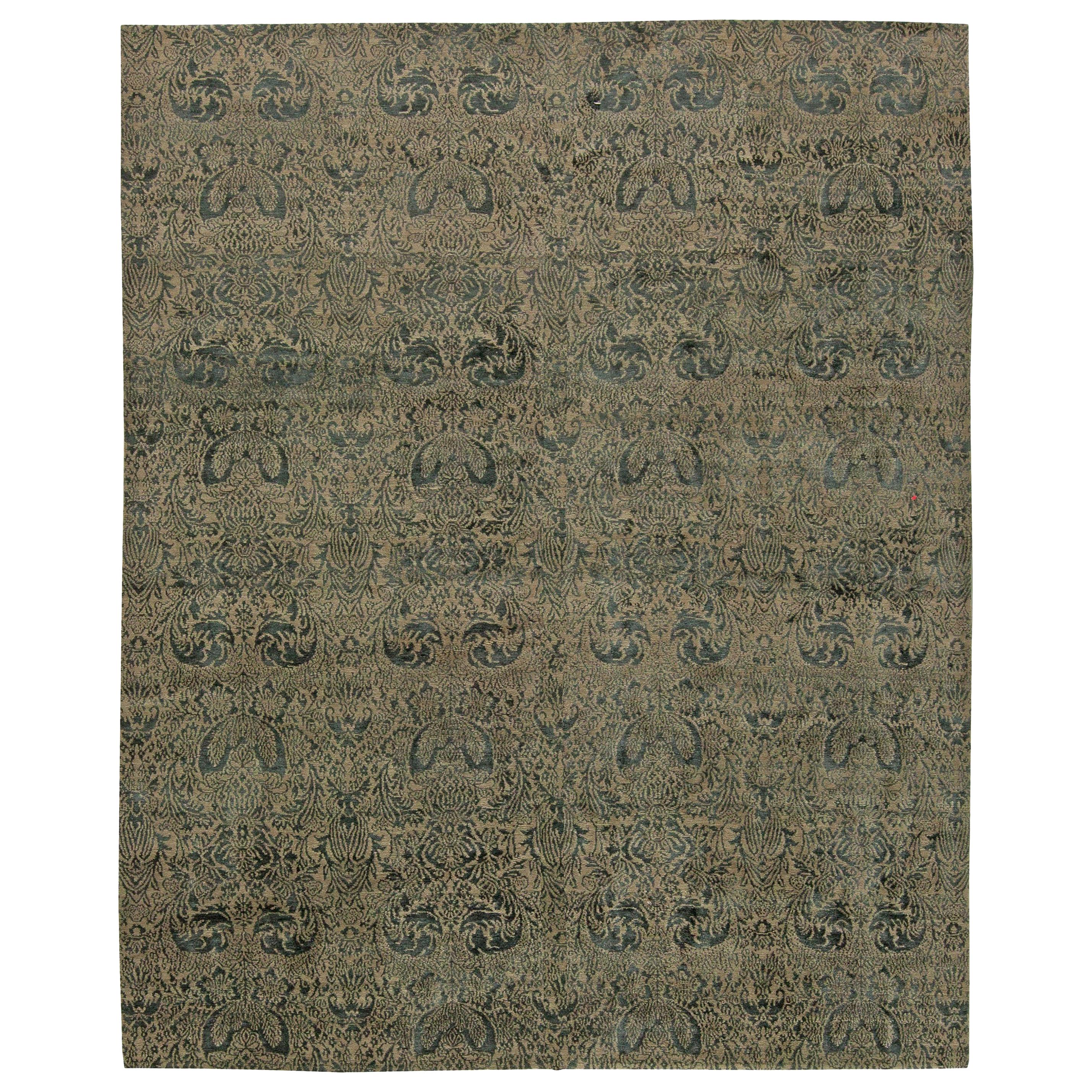 Deep Navy Blue and Gold Traditional Floral Rug For Sale at 1stDibs