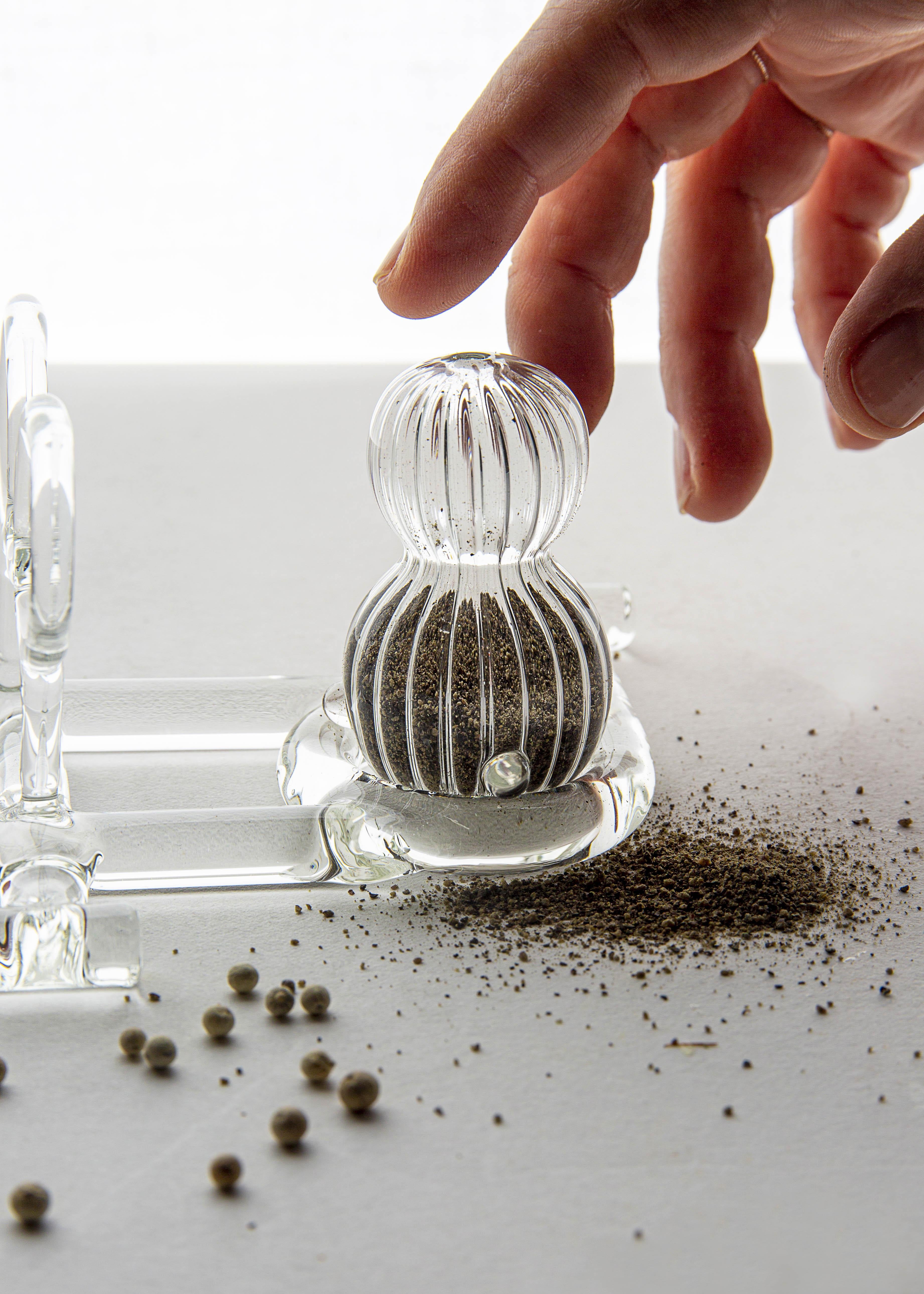 Italian Contemporary Salt and Pepper Shaker Tableware Kitchen Set Glass Handmade For Sale