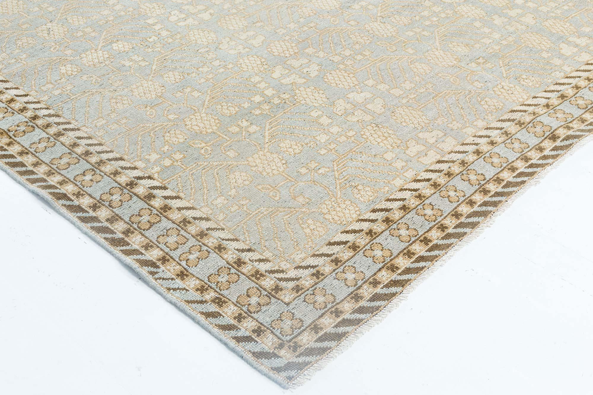 Zeitgenössischer Samarkand handgefertigter Wollteppich in traditionellem Design von Doris Leslie Blau im Angebot 3
