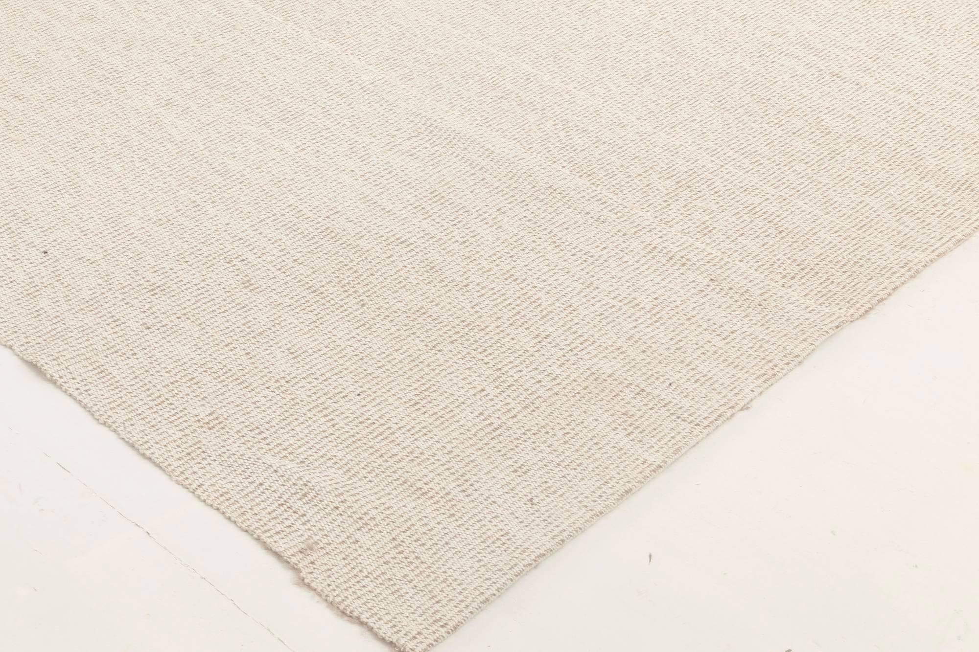 Lana Tappeto contemporaneo Sandy Beige a tessitura piatta in lana Kilim di Doris Leslie Blau in vendita