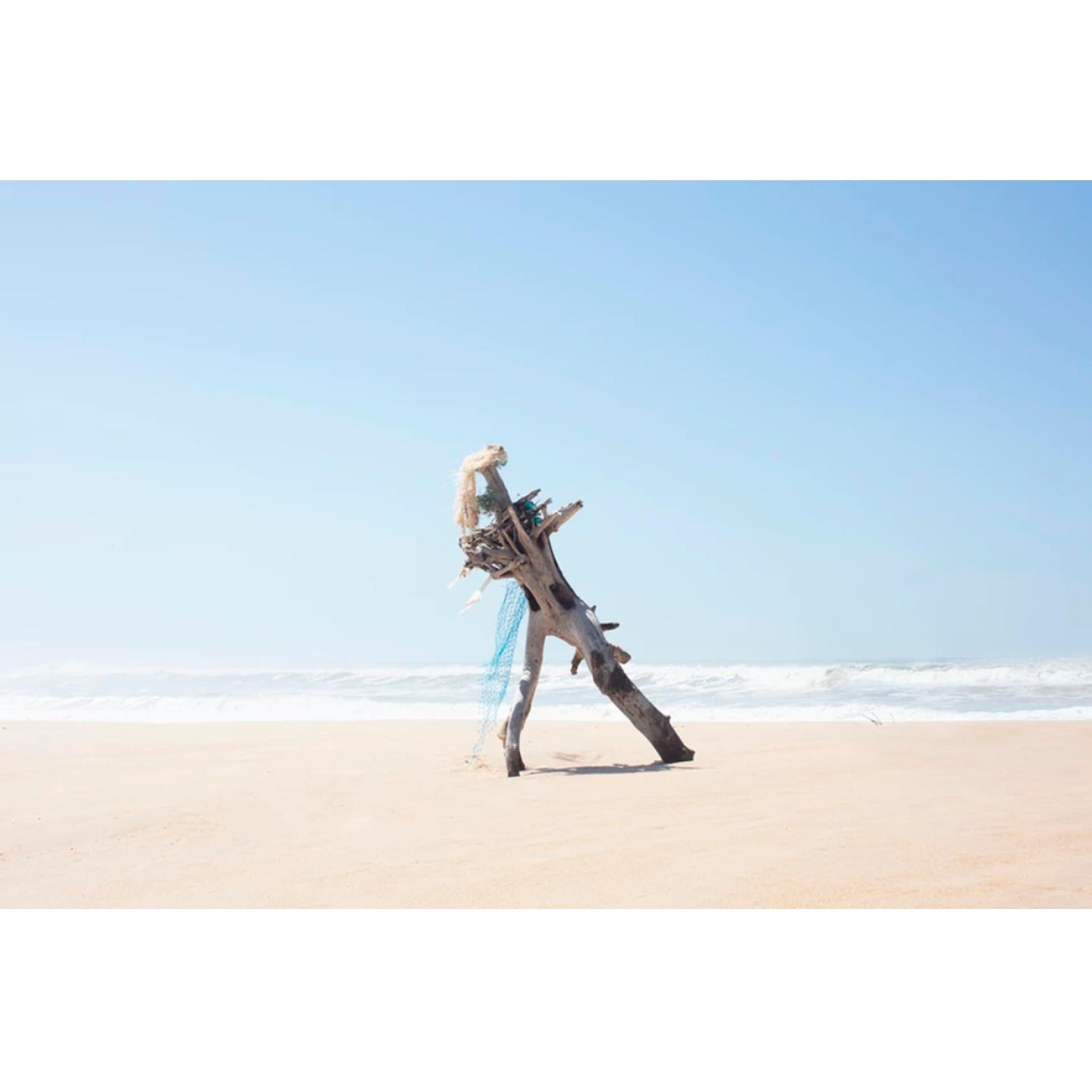 Serie Khamekaye
Paula Anta
Photography

Edition of 5

The Khamekaye series was executed in the Grande-Côte, a 150 km-long stretch of Senegal’s coastline between the northern outskirts of Dakar and the River Senegal estuary. Every now and then on