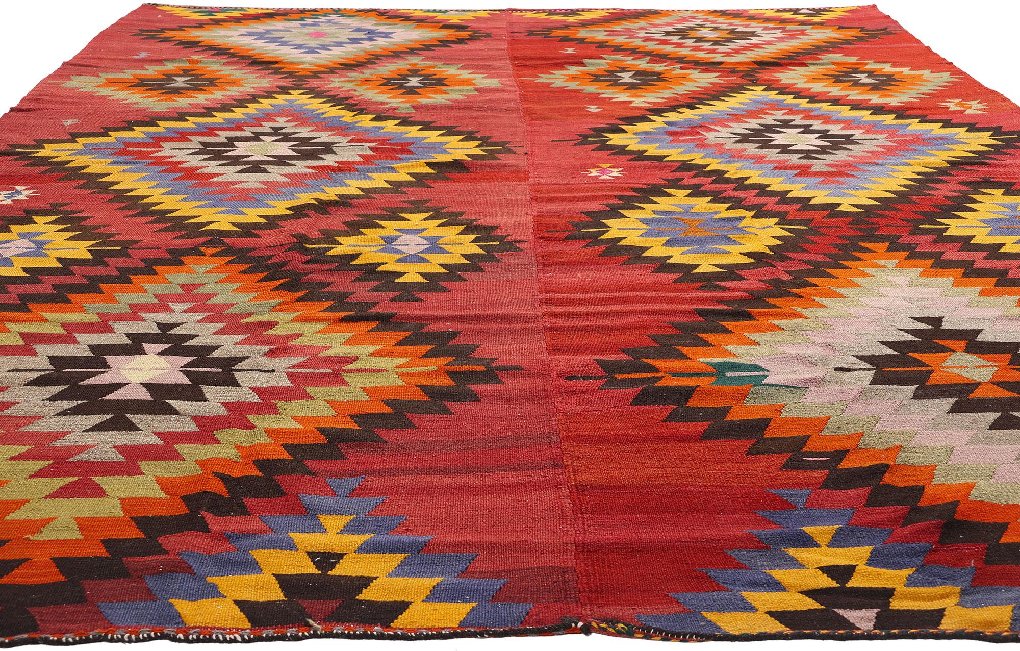 Alfombra Kilim turca de los años 60 con estilo tribal moderno Bohemio en venta