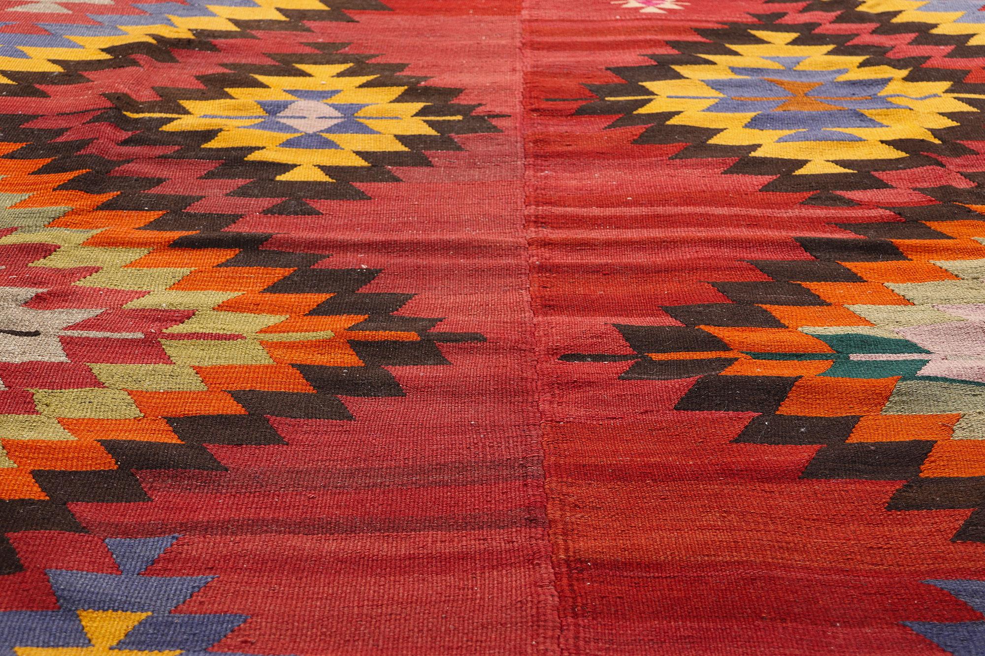 Alfombra Kilim turca de los años 60 con estilo tribal moderno Tejido a mano en venta