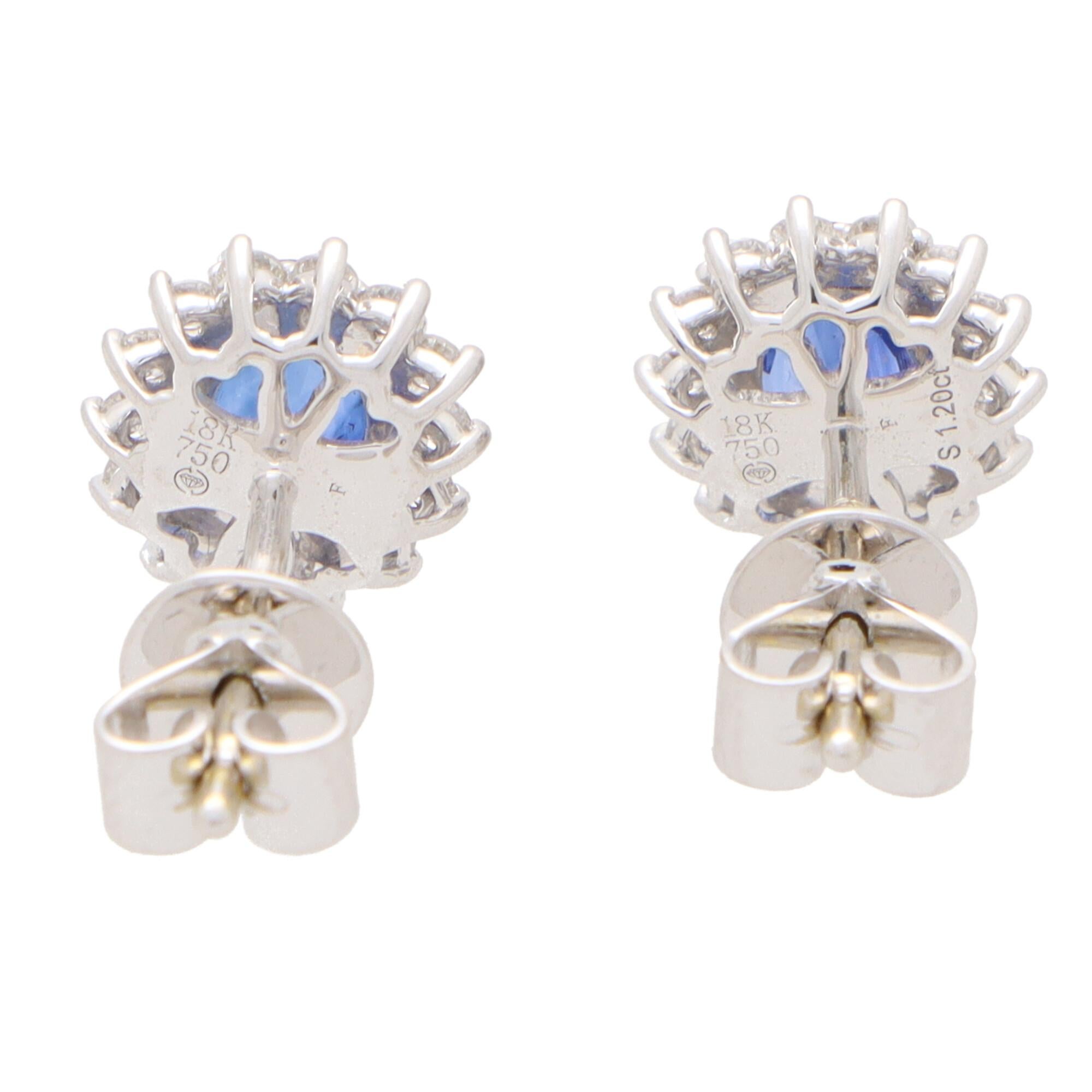 Contemporary Sapphire and Diamond Earring in 18k White Gold In Good Condition In London, GB