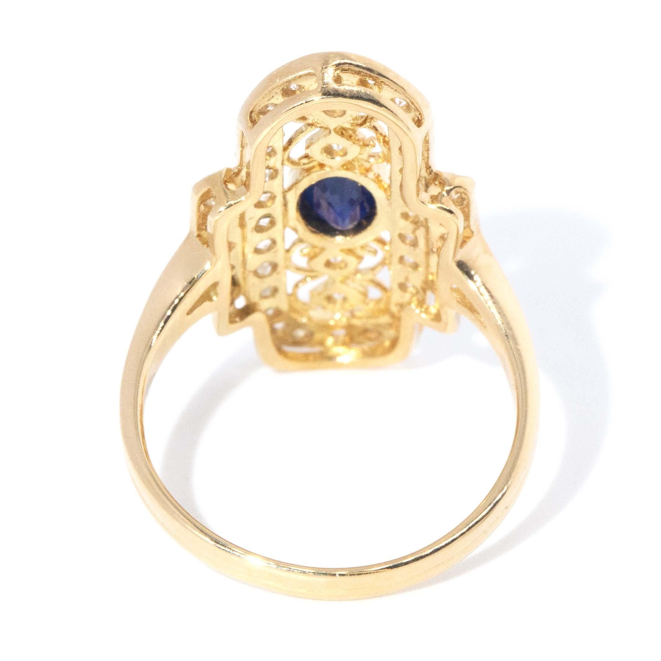 Anello contemporaneo con zaffiro e diamante di ispirazione Art Deco in oro giallo 18 carati in vendita 5