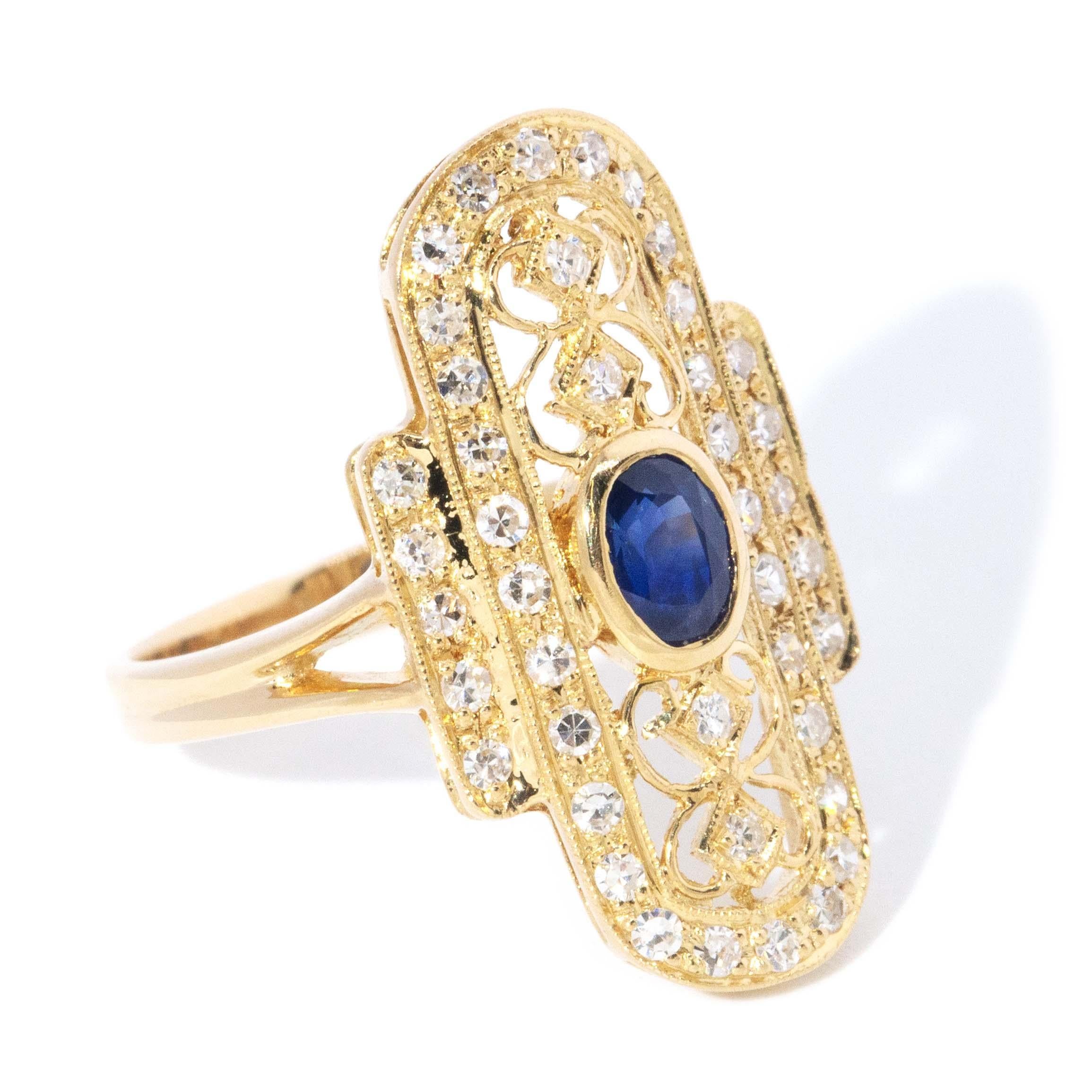 Anello contemporaneo con zaffiro e diamante di ispirazione Art Deco in oro giallo 18 carati In condizioni buone in vendita a Hamilton, AU