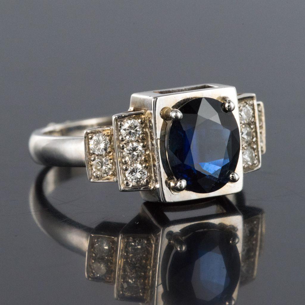 Art Deco Style Sapphire Diamond 18 Karat White Gold Ring For Sale 4