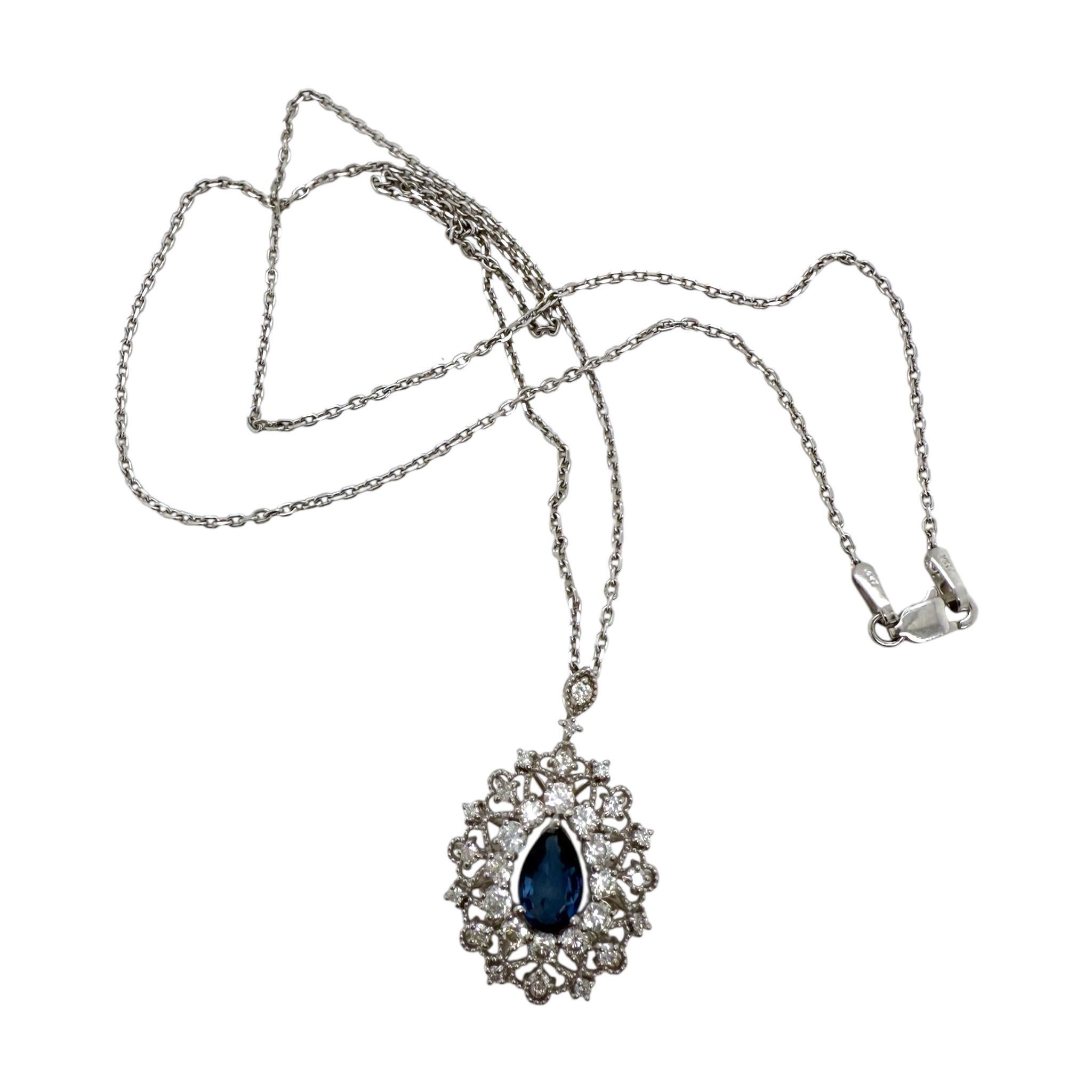 Taille poire Collier pendentif contemporain en saphir et diamant en vente
