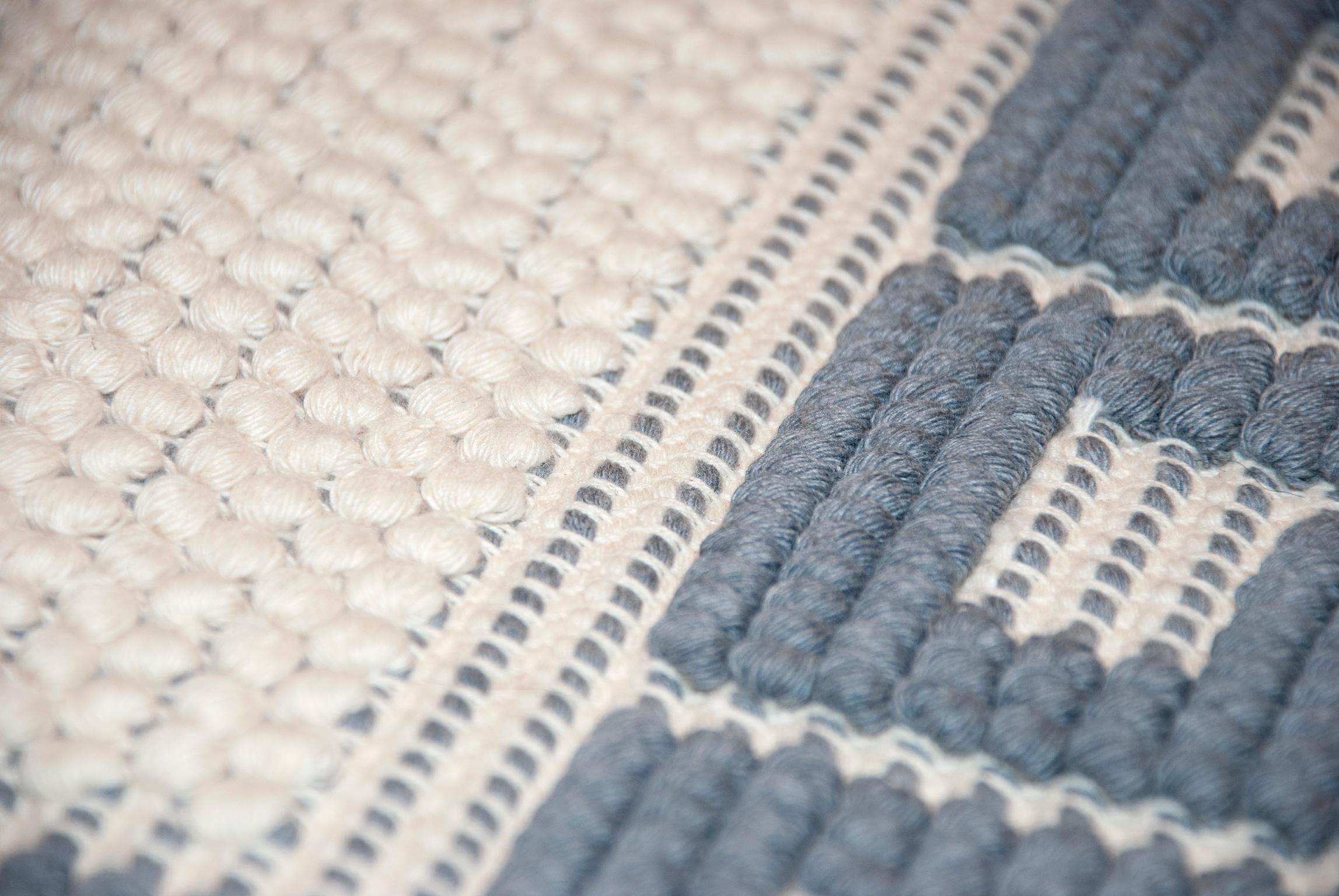 Tessuto a mano Tappeto sardo contemporaneo tessuto a mano in vendita
