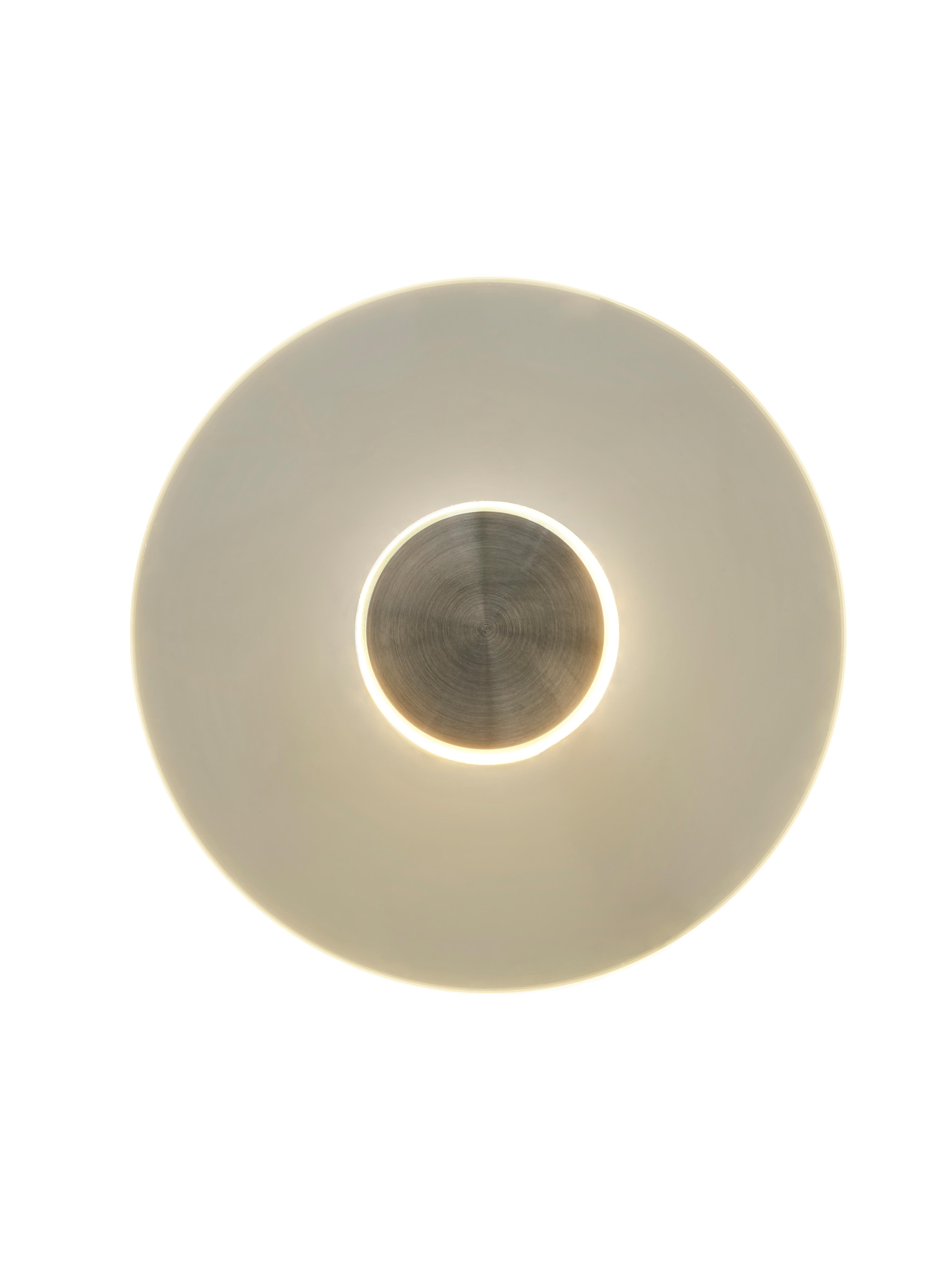 Italian NITA Contemporary Satin Brass & Glass Circular Table Lamp For Sale