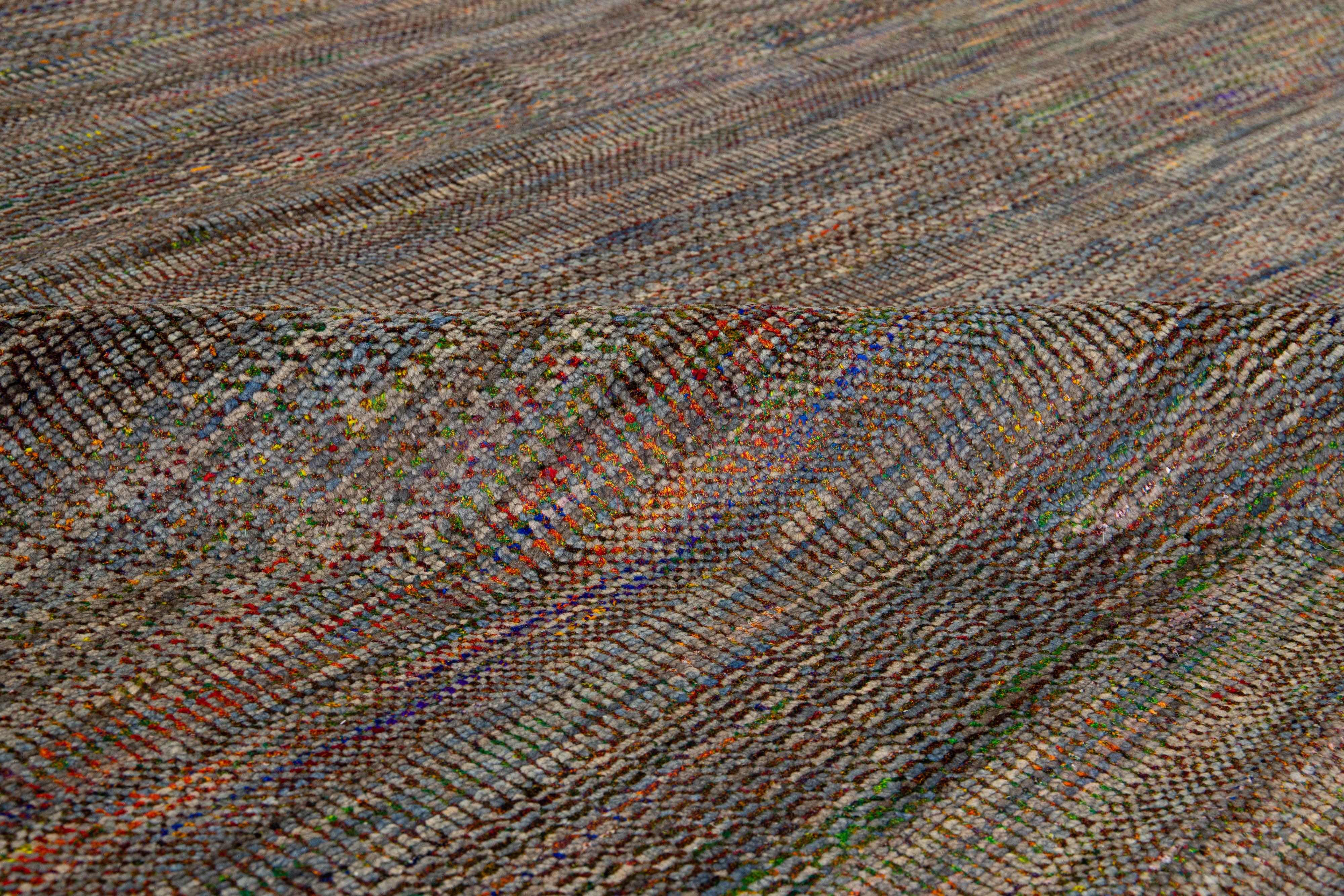 Contemporary Savannah Wool Rug Handmade With Multicolor Geometric Pattern im Angebot 2
