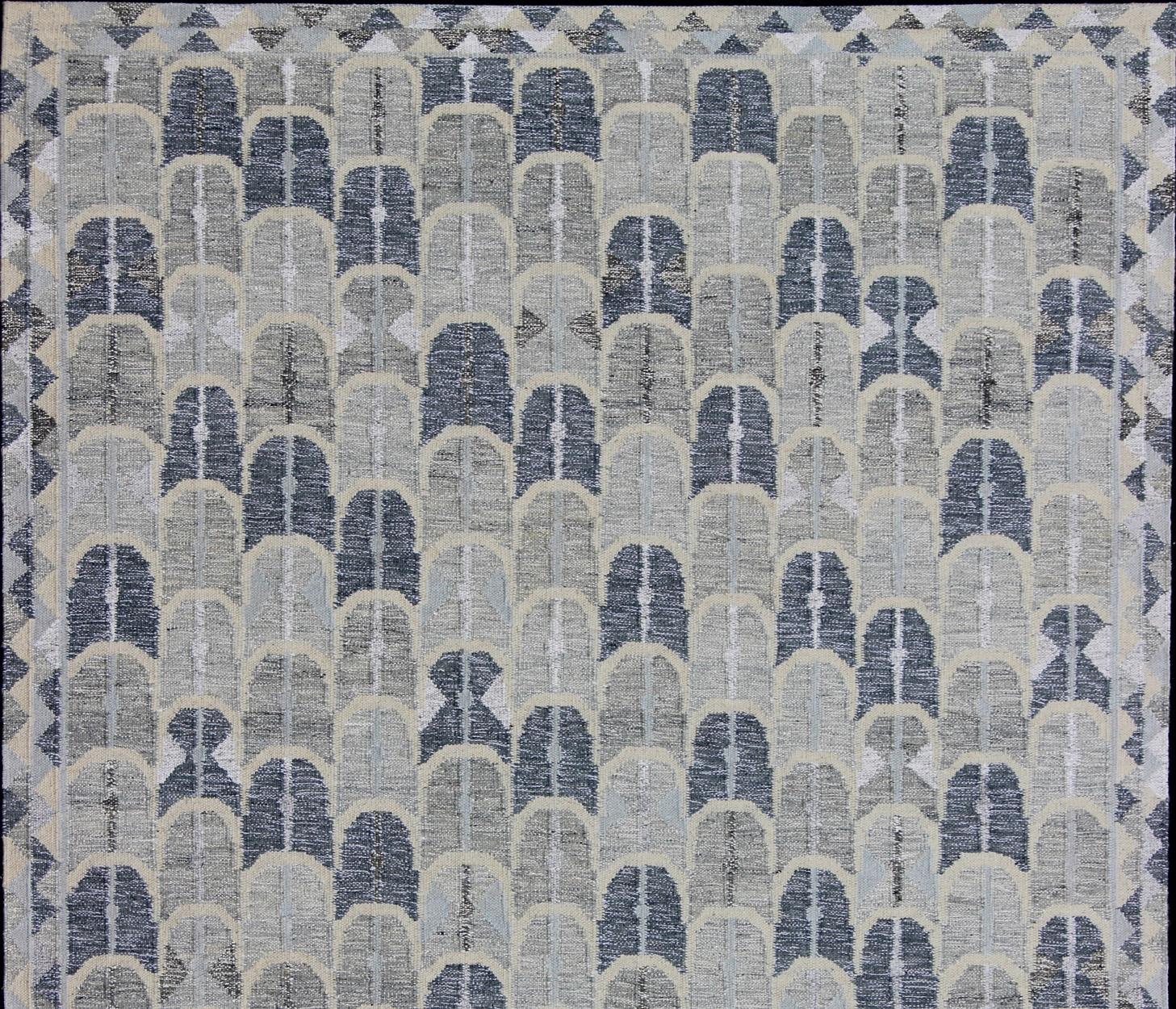 Contemporary Scandinavian design flat-weave rug in blue, grays and creams, rug RJK-K0010-SHB-027-04, country of origin / type: Scandinavia / Scandinavian Modern

This modern Scandinavian design flat-weave rug is inspired by the work of Swedish