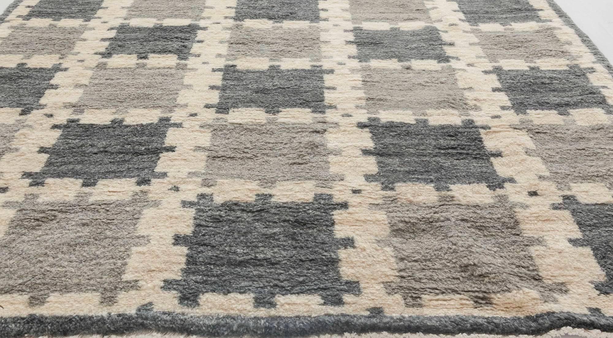 Zeitgenössischer handgeknüpfter Teppich aus Wolle in skandinavischem Design von Doris Leslie Blau (Indisch) im Angebot