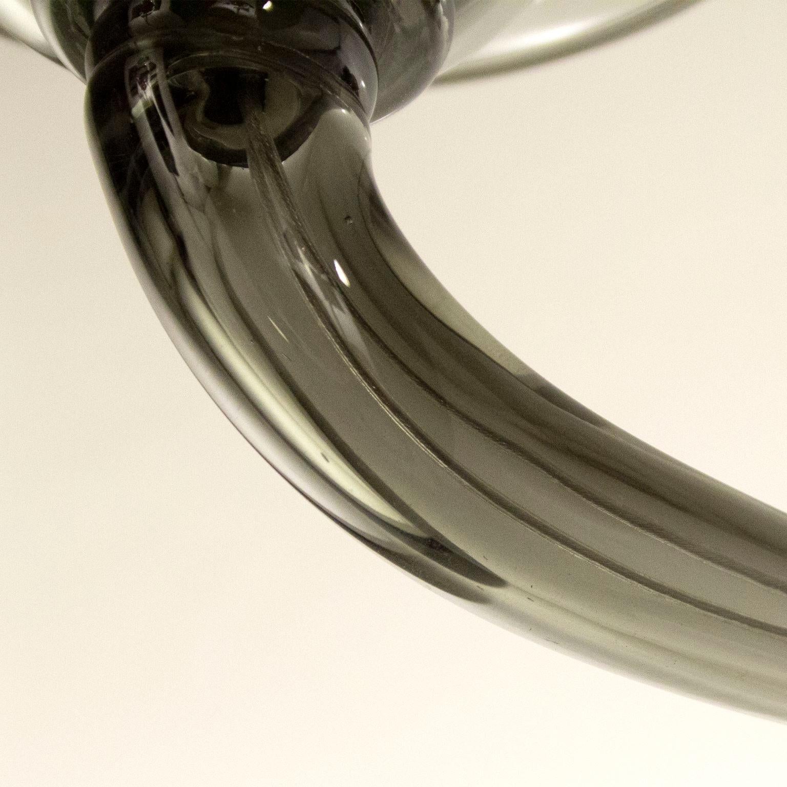 Applique contemporaine à 1 bras en verre de Murano gris foncé lisse par Multiforme Neuf - En vente à Trebaseleghe, IT
