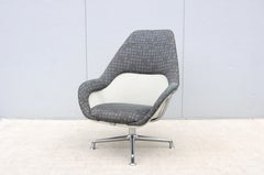 Contemporary Scott Wilson for Coalesse SW_1 Gray High-Back Lounge Swivel Chair
