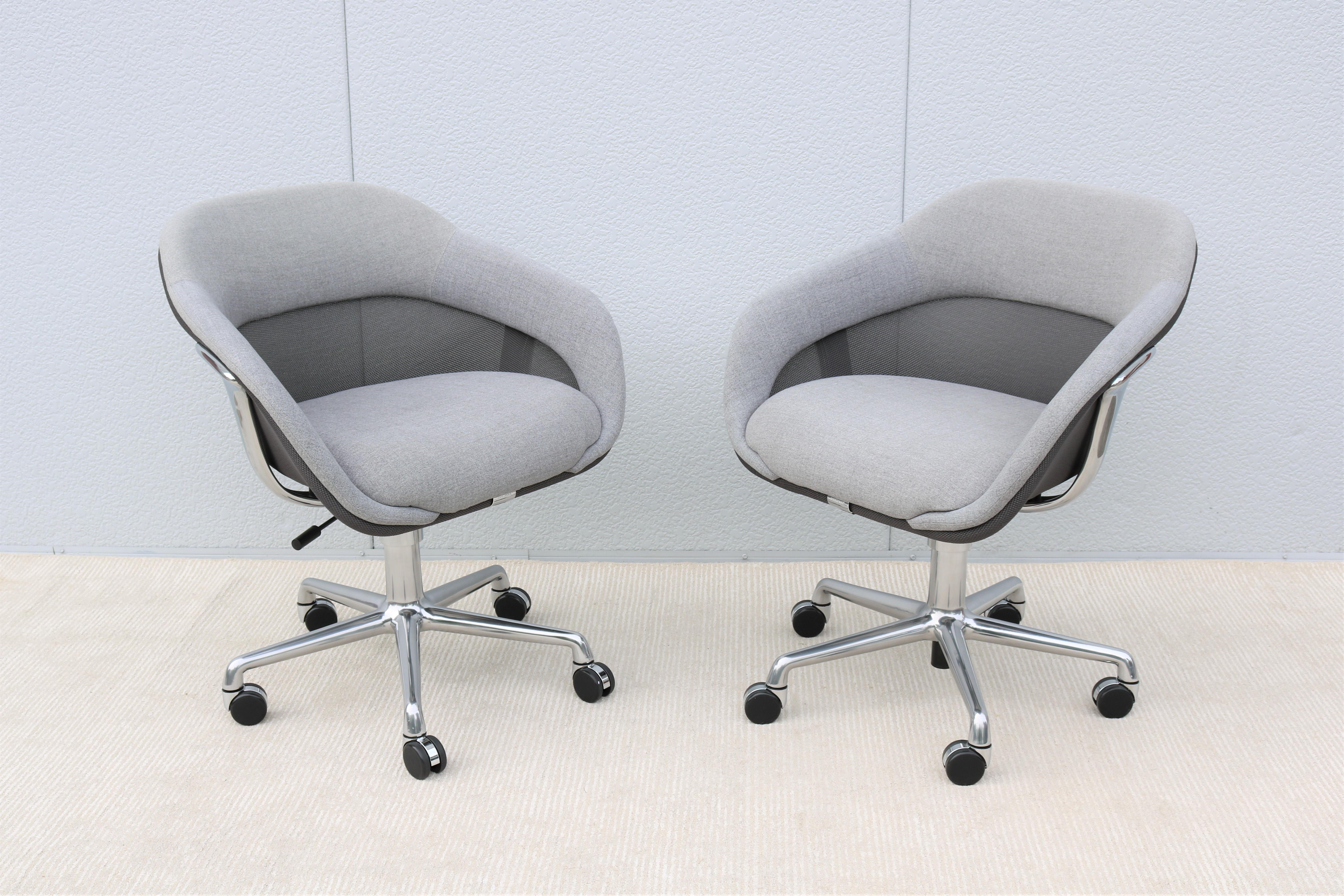 The Modern beauty and elegant design of the SW_1 Conference swivel chair fits seamlessly into any environment and among Mid-Century classic design. 
The breathable mesh back provides increased comfort for long work sessions.

Please note the