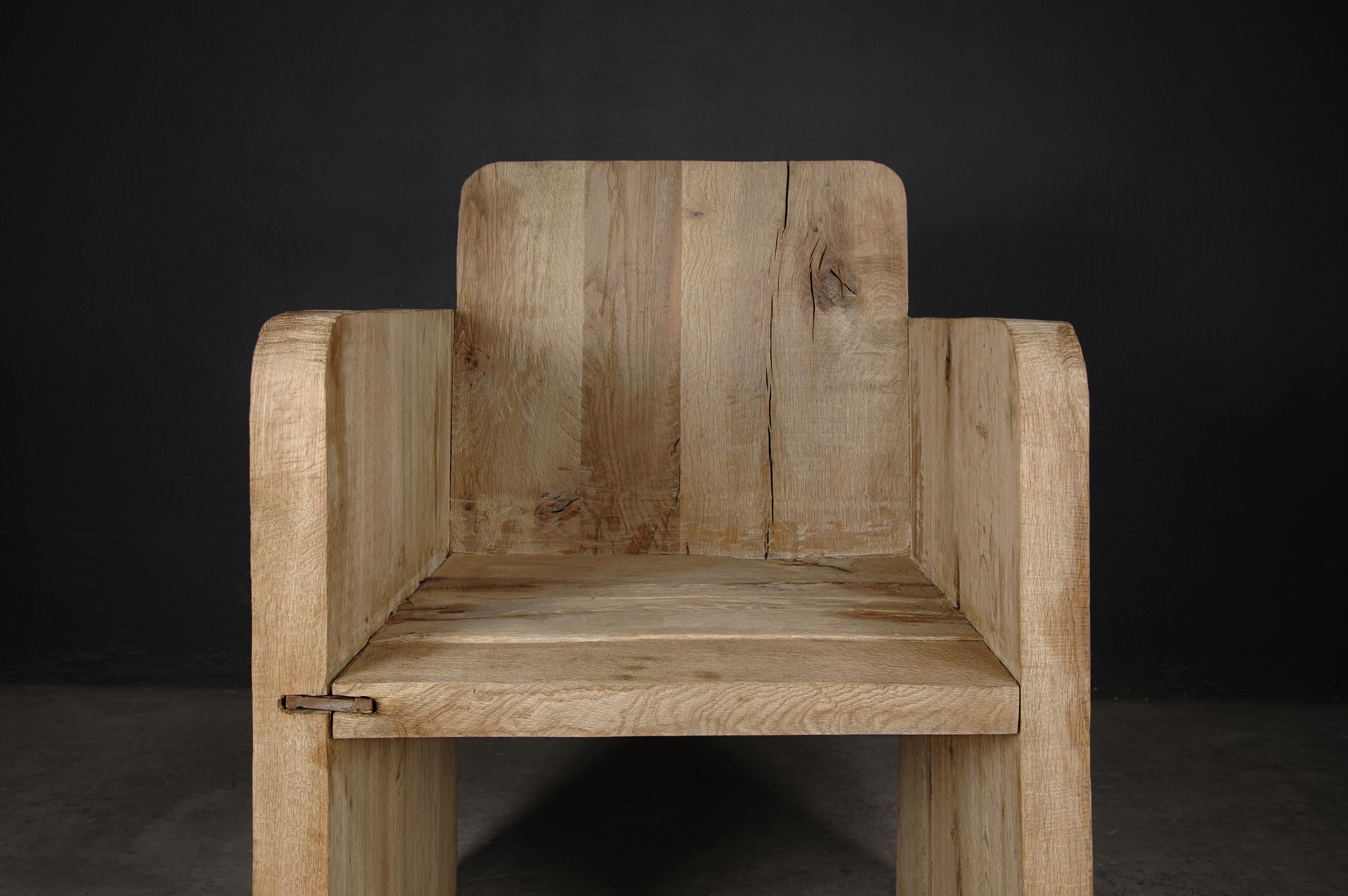 Sillón Esculpido Contemporáneo, Patrón de Flores, Madera Maciza de Roble, Claro en venta 7
