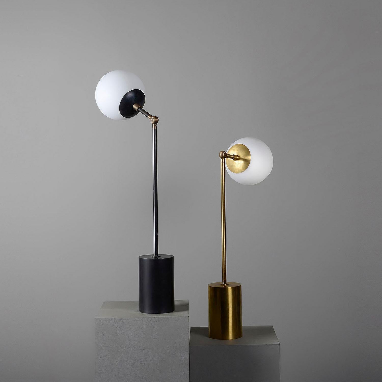 Post-Modern Contemporary Sculpted Brass & Glass Table Lamp, Tango One Globe by Paul Matter For Sale