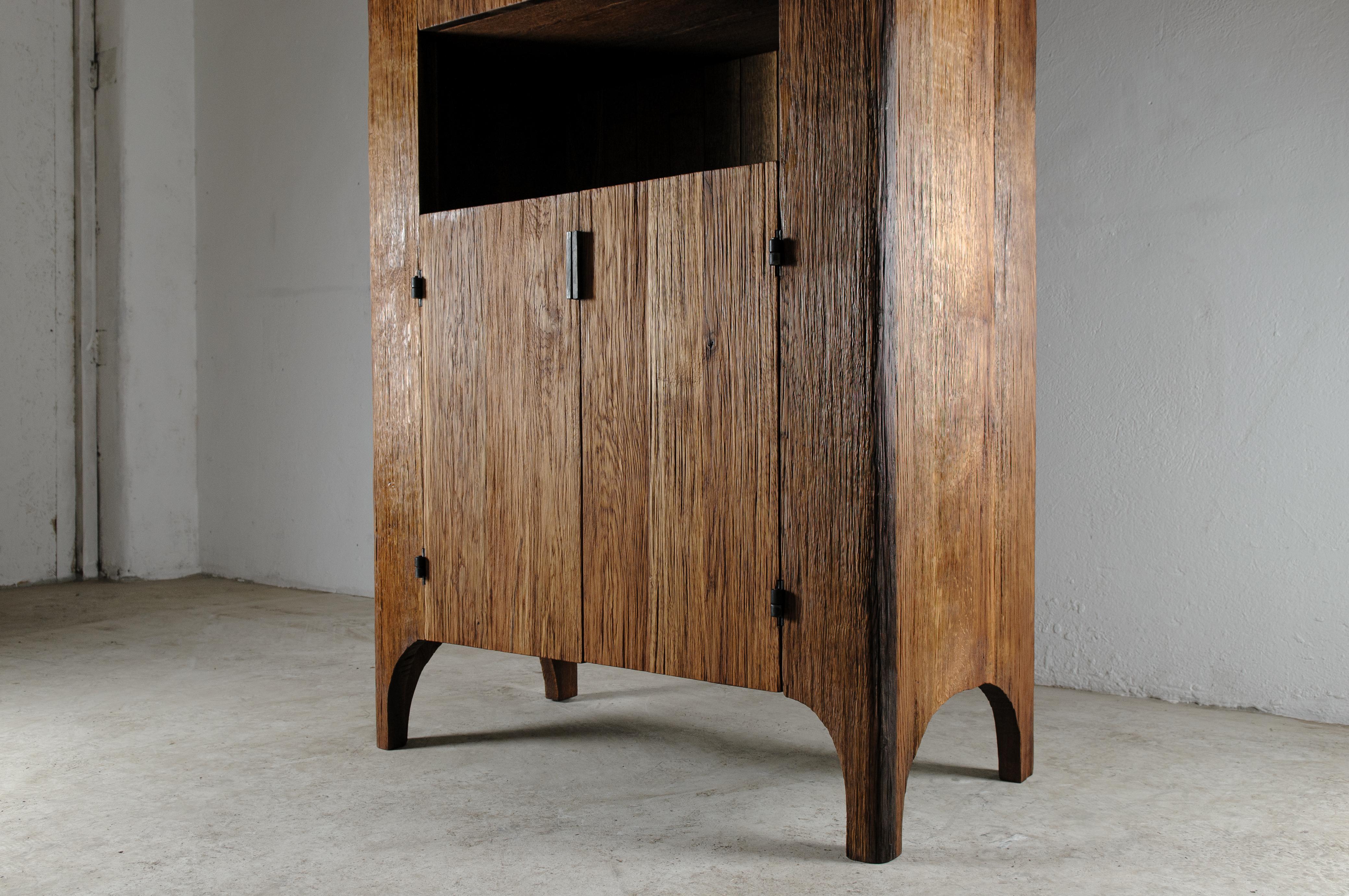 Contemporary Sculpted Buffet in Solid Oak For Sale 1