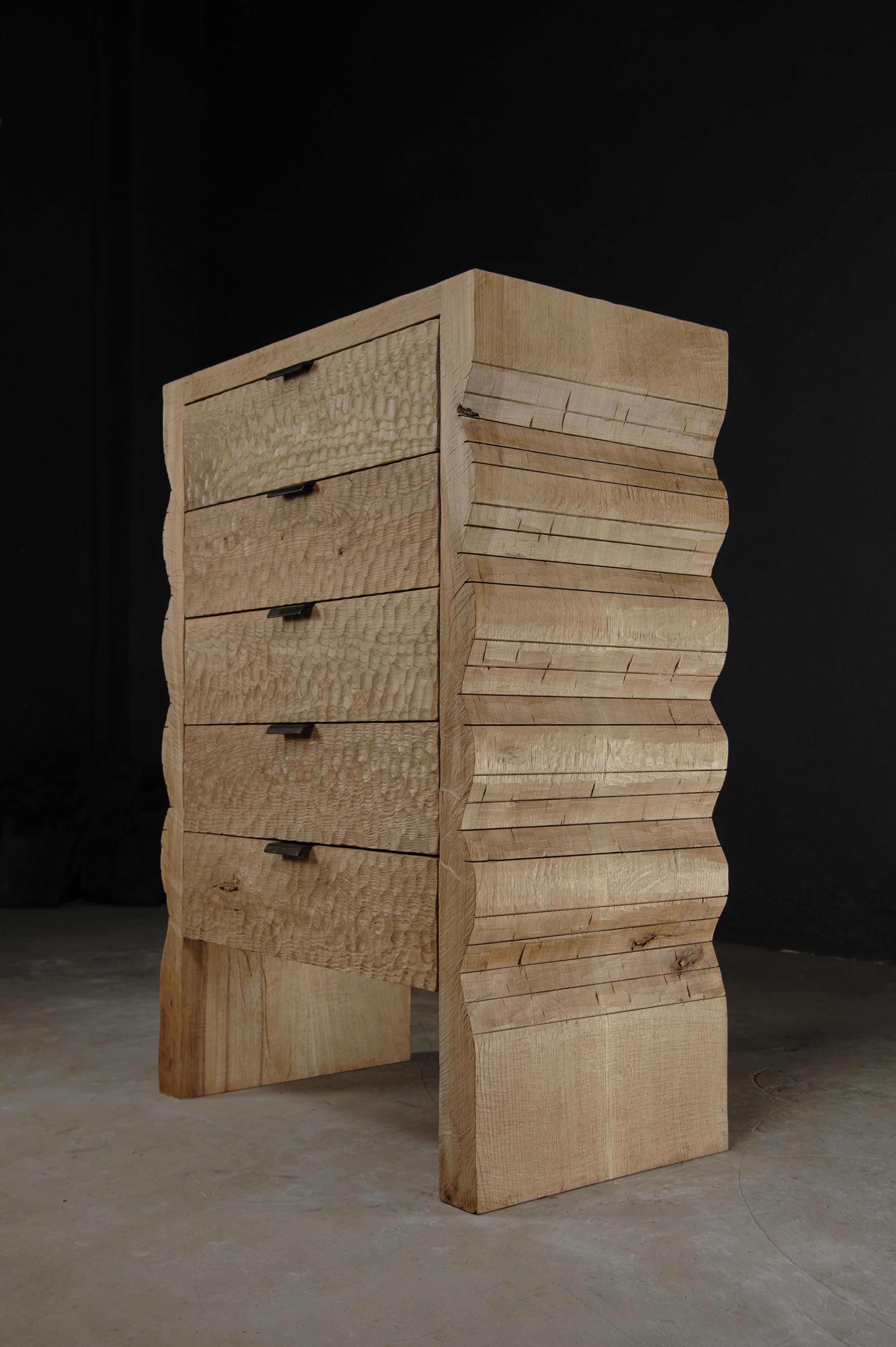 Contemporary Sculpted Chest of Drawers by Soha Concept, Solid Oak In New Condition For Sale In Paris, IDF