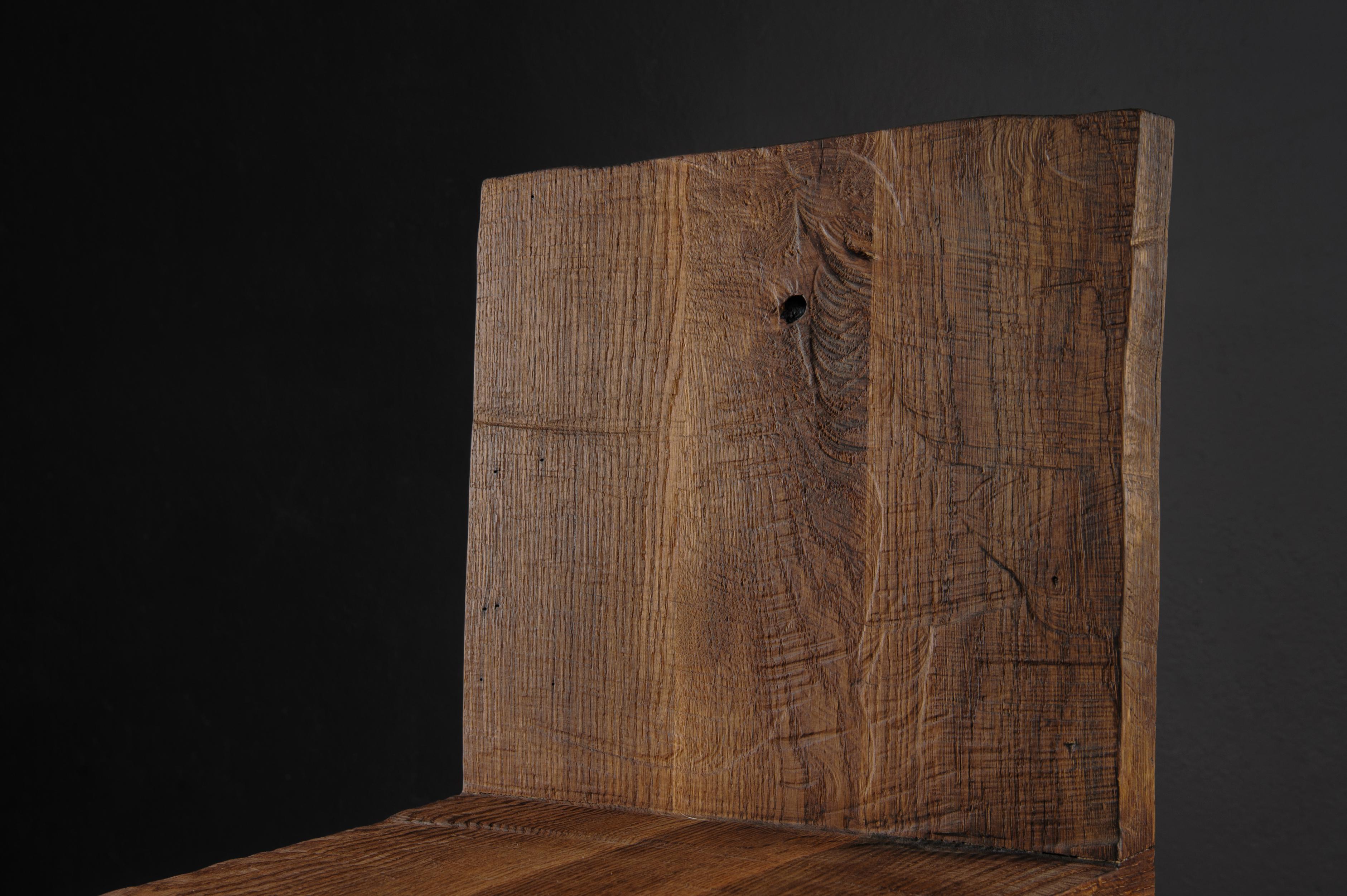 Contemporary Sculpted Counter Stool in Solid Oak Wood by Soha In New Condition For Sale In Paris, IDF