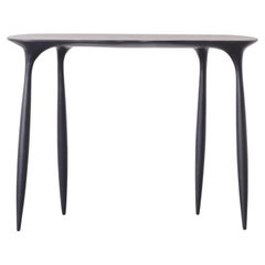 Zeitgenössische Holzskulptur BTRFL Schwarze Konsole