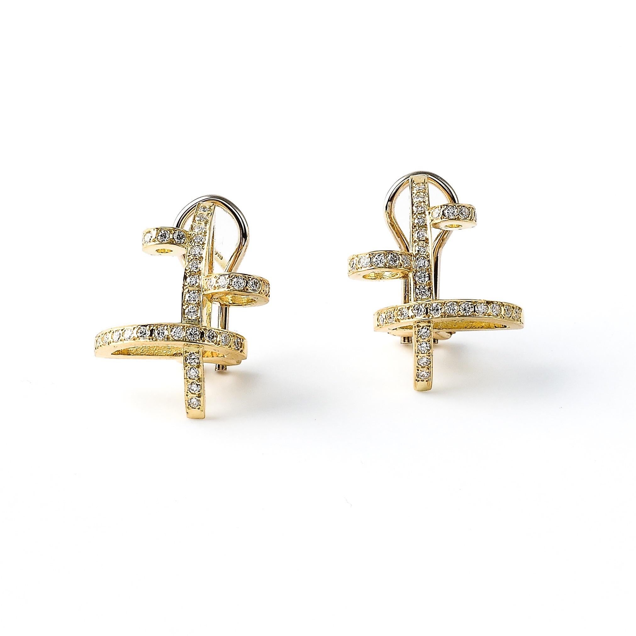 Contemporary Sculptural 18K Yellow Gold & White Diamond Clip Earrings In New Condition For Sale In Nicosia, CY