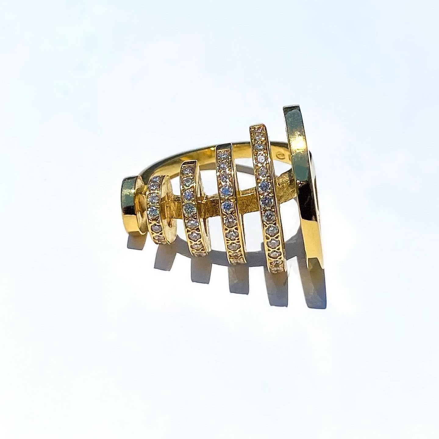 Women's or Men's Contemporary, Sculptural 18k Yellow Gold White Diamond Ring, Modern Diamond Ring For Sale