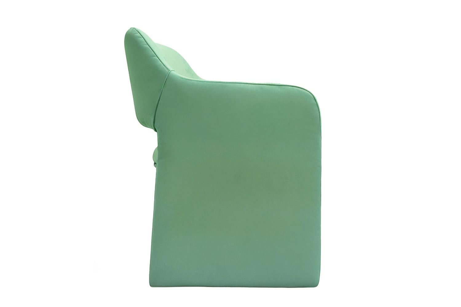 Zeitgenössischer skulpturaler Aquamarin-Samt-Esszimmerstuhl Alquimia (Moderne) im Angebot