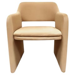Zeitgenössischer skulpturaler Samt-Esszimmerstuhl Alquimia in Beige