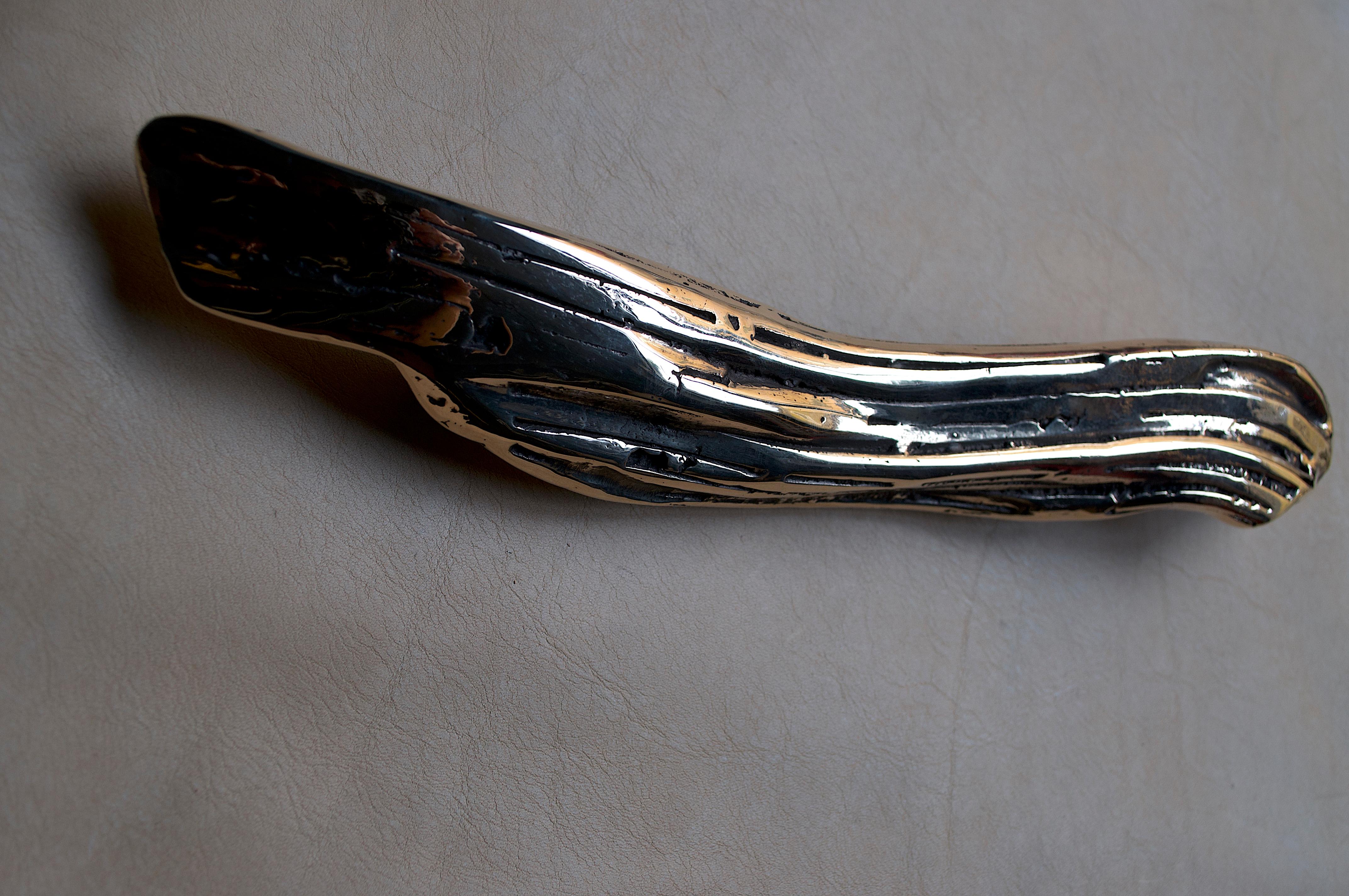 Contemporary Sculptural Bronze Handle 'Izedi' Cast in French Sand Molds In New Condition For Sale In Milan, Lombardy