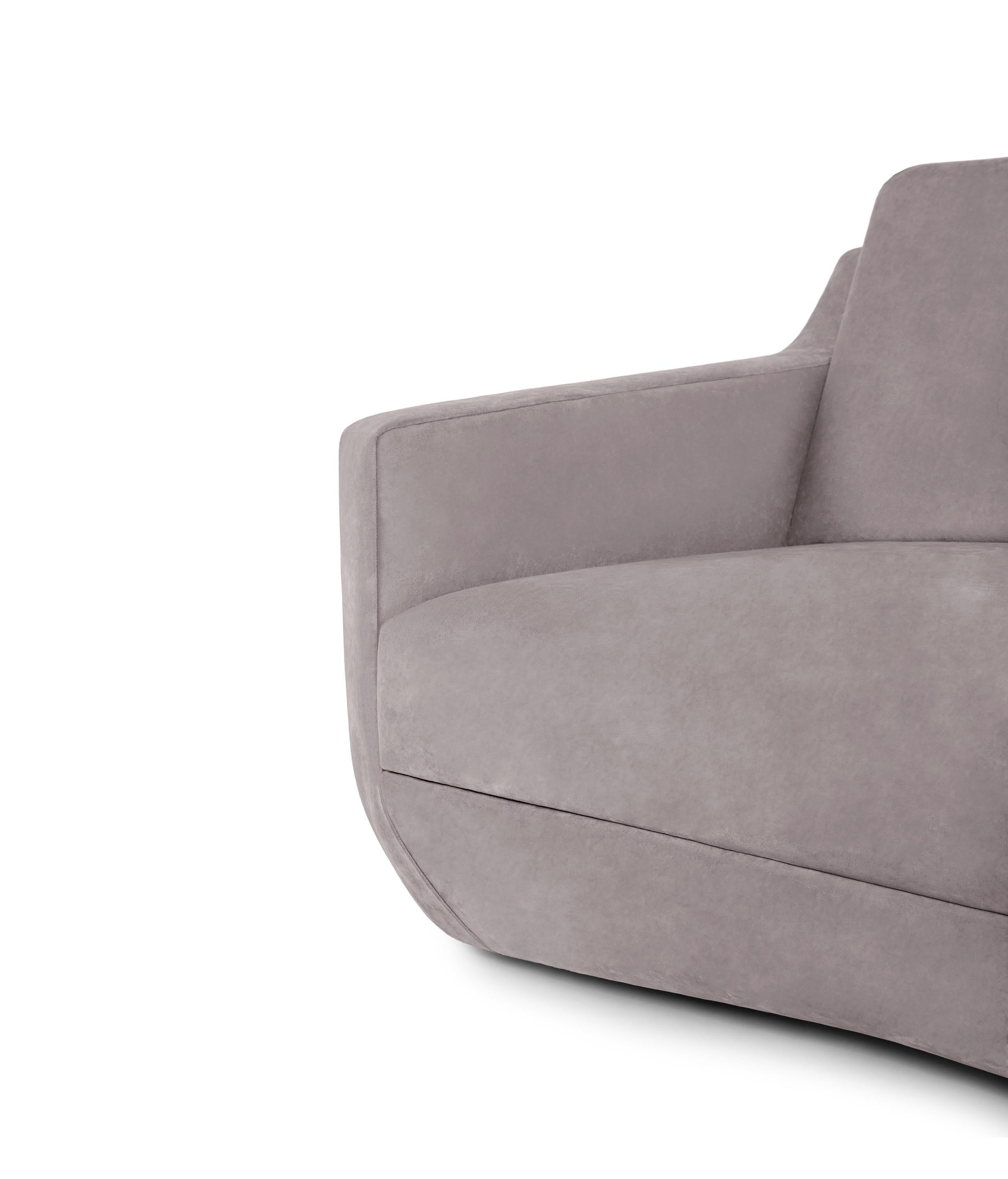 Contemporary Sculptural Sofa with Discreet Seaming For Sale 2