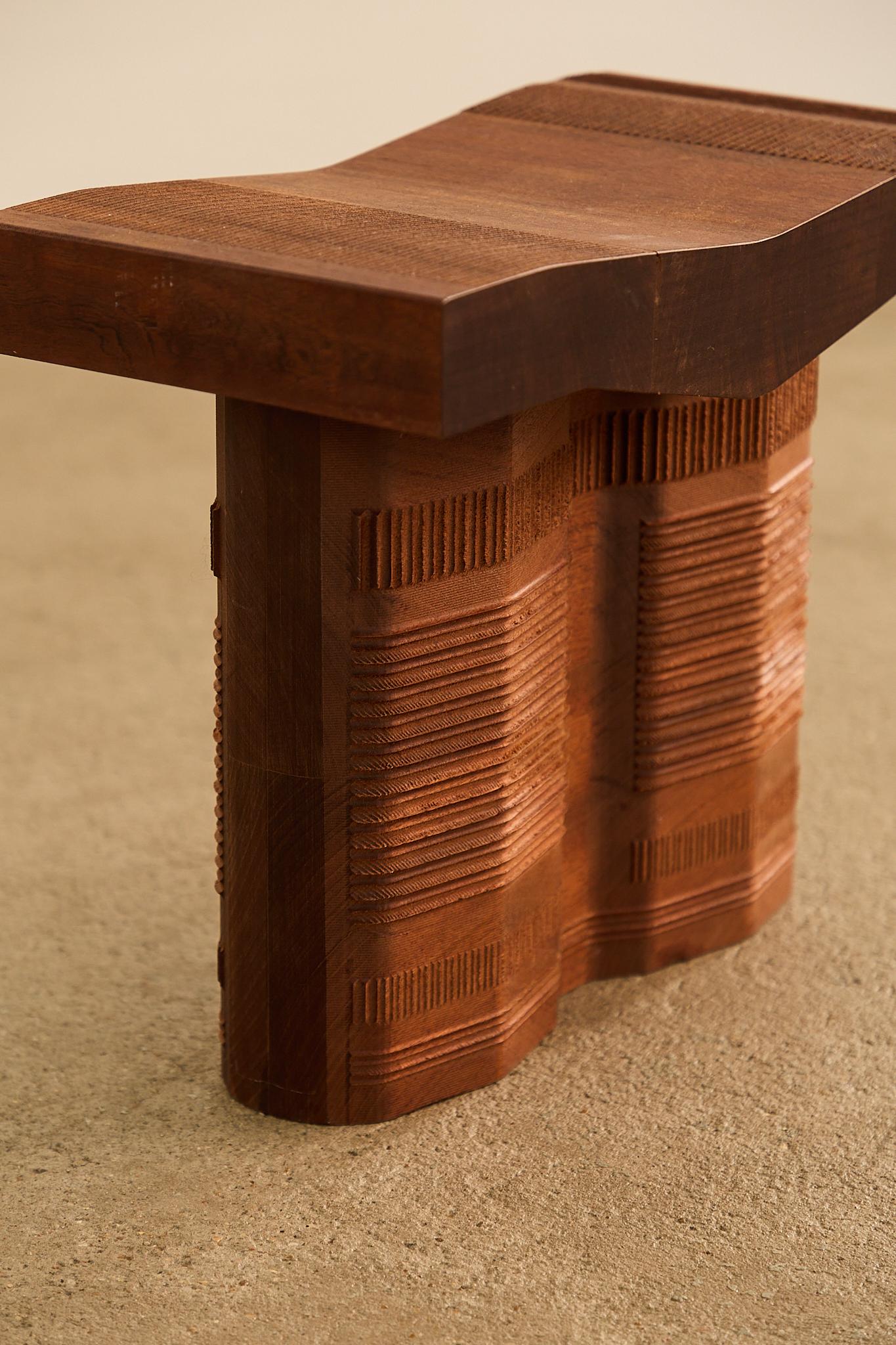 Britannique Contemporary Sculptural Stool en vente